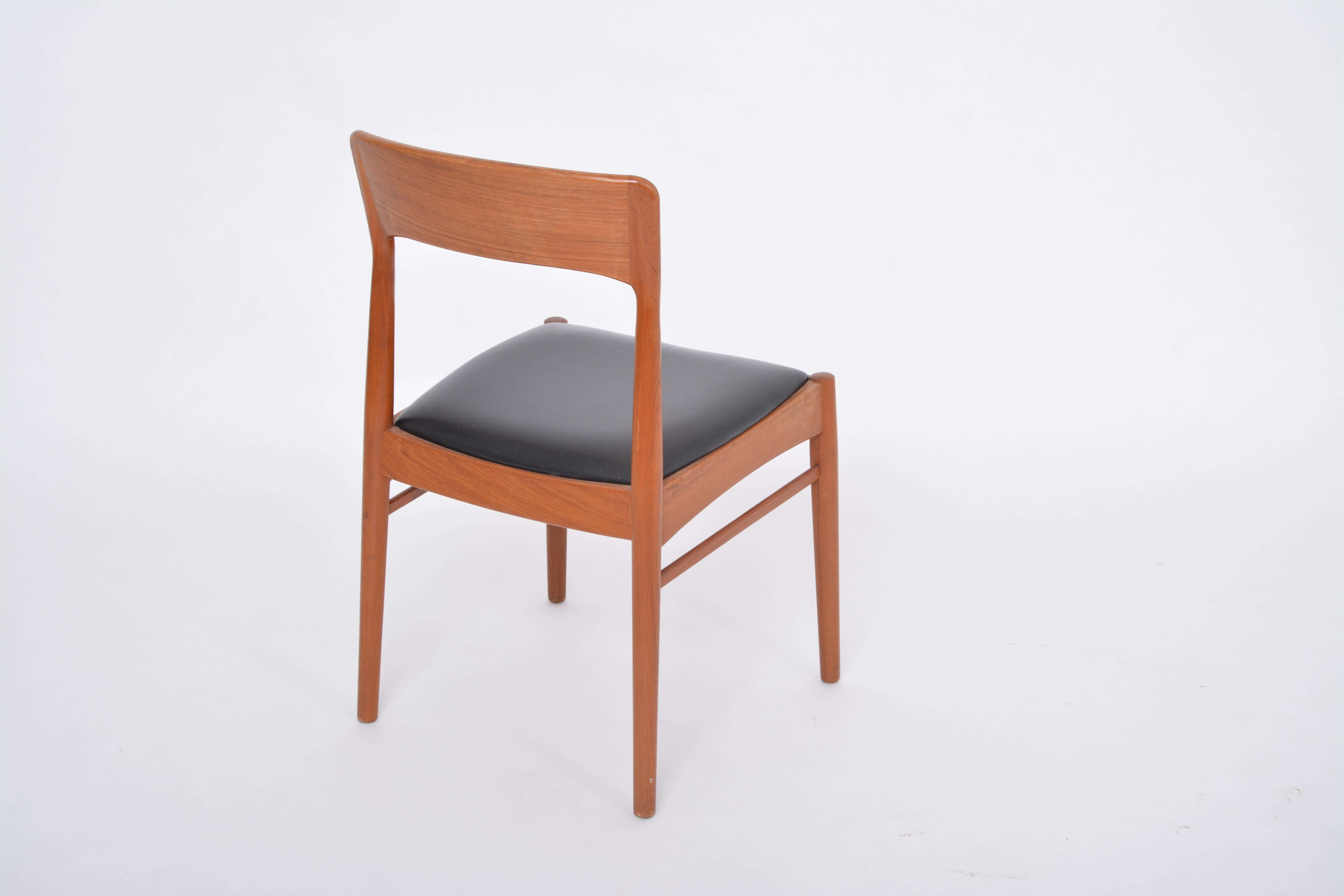 Single Danish Midcentury Modern Teak Chair 1