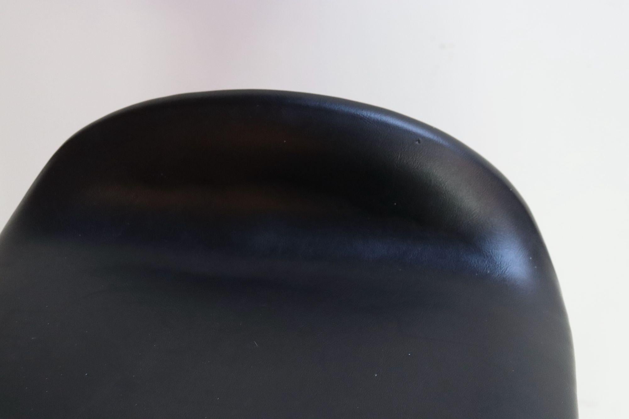 Sgabello singolo moderno danese scultoreo in teak di Erik Buch per D. A. Møbler in vendita 5