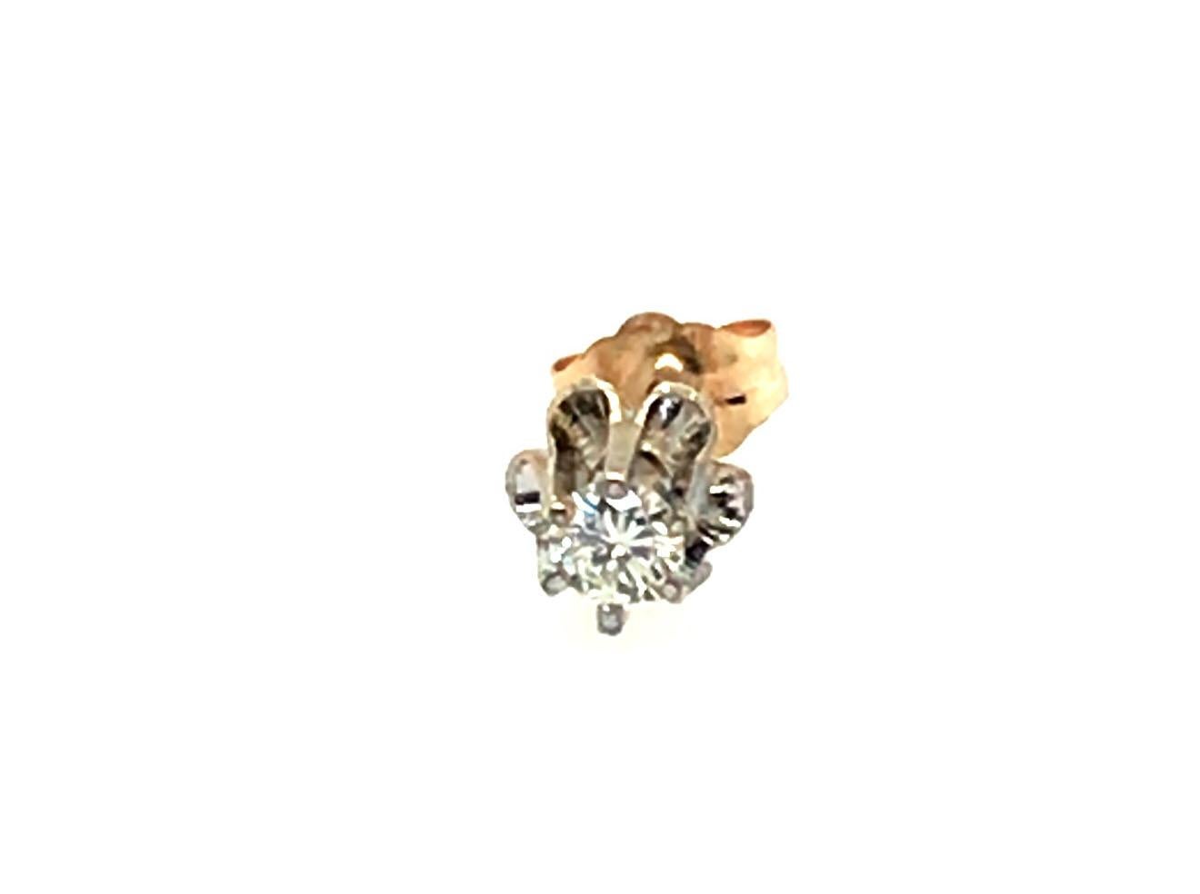 Single Diamond Stud Earring Buttercup .15ct Round Brilliant 14K White Gold


Features a Genuine Natural Mined F-G/VVS-VS .15ct Round Brilliant Cut Diamond 

100% Natural Diamond

.15 Carat Diamond Weight 

Solid 14K White Gold

Guaranteed to Be