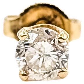 Single Diamond Stud Earring in 14k Yellow Gold