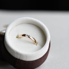 Single Diamond Wedding Band, 14k Solid Yellow Gold Band, 0.1 Carat Diamond