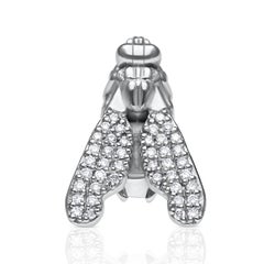 Boucles d'oreilles contemporaines en or blanc avec diamants simples