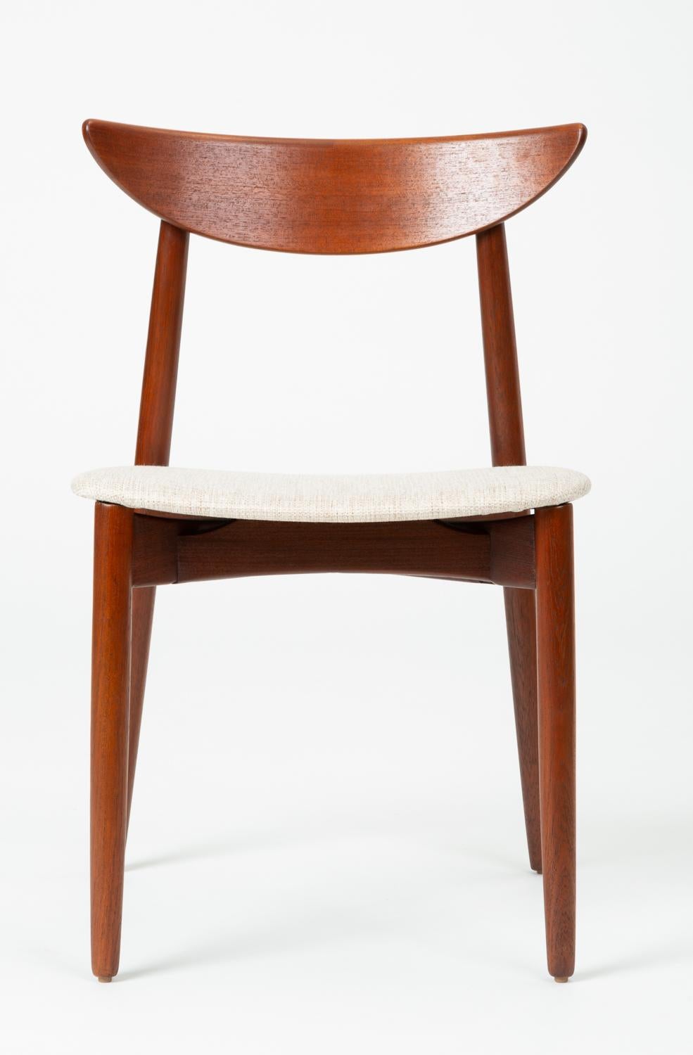 Designed circa 1960 by Harry Østergaard, this desk, dining or accent chair was manufactured in Denmark by Randers Møbelfabrik. The chair was imported, like many other Randers designs, by the Long Beach-based Moreddi for sale in their partner