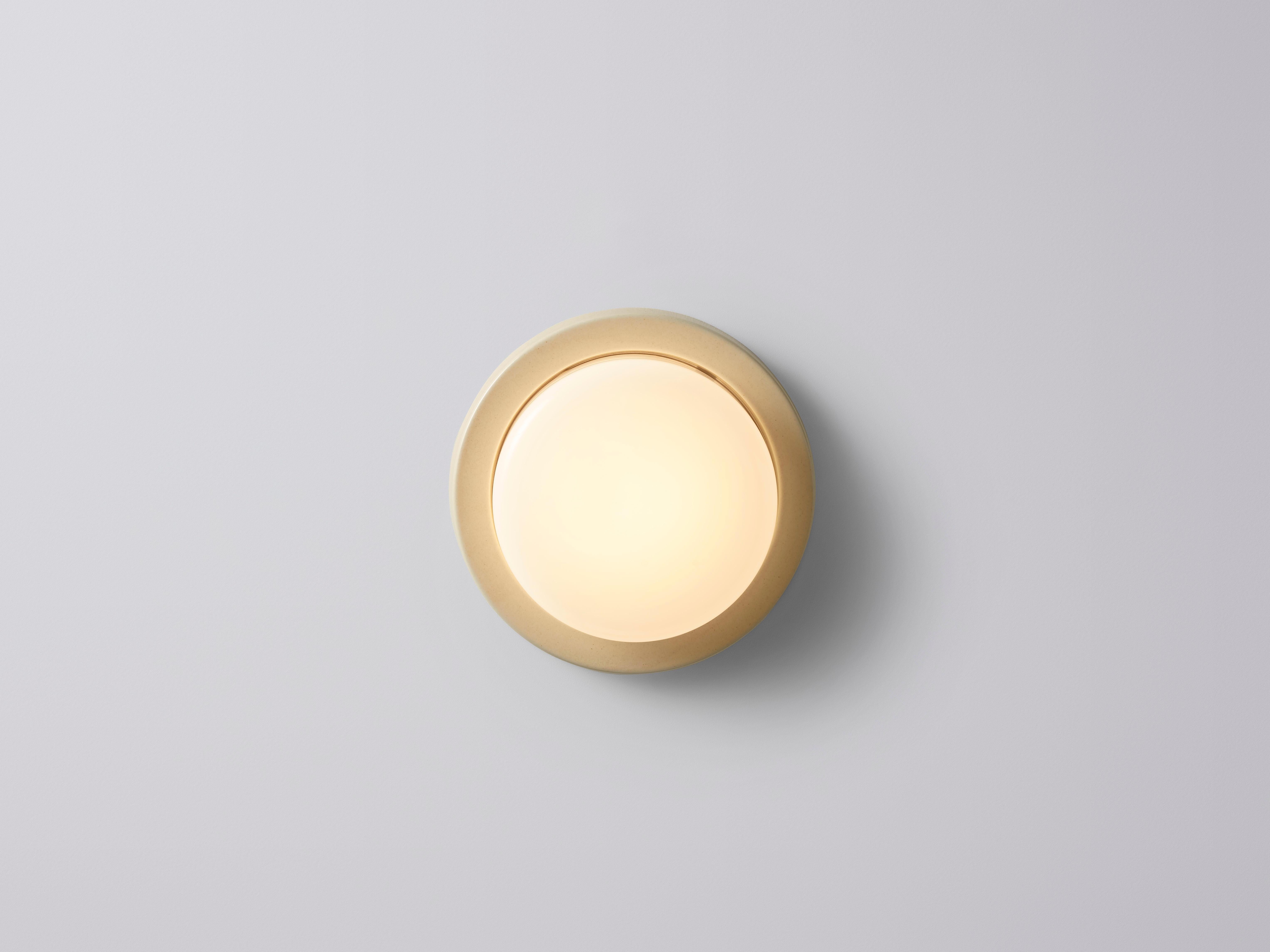 Single Earth Honey Wall Sconce by Coco Flip In New Condition For Sale In Geneve, CH