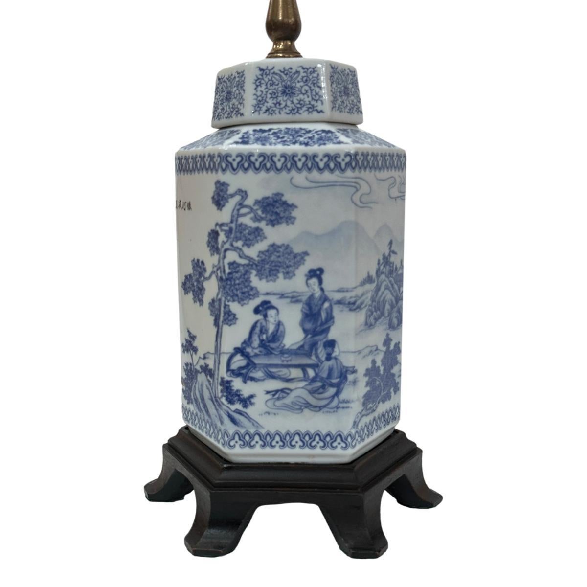 Mid-20th Century Single English Chinoiserie Lamp For Sale