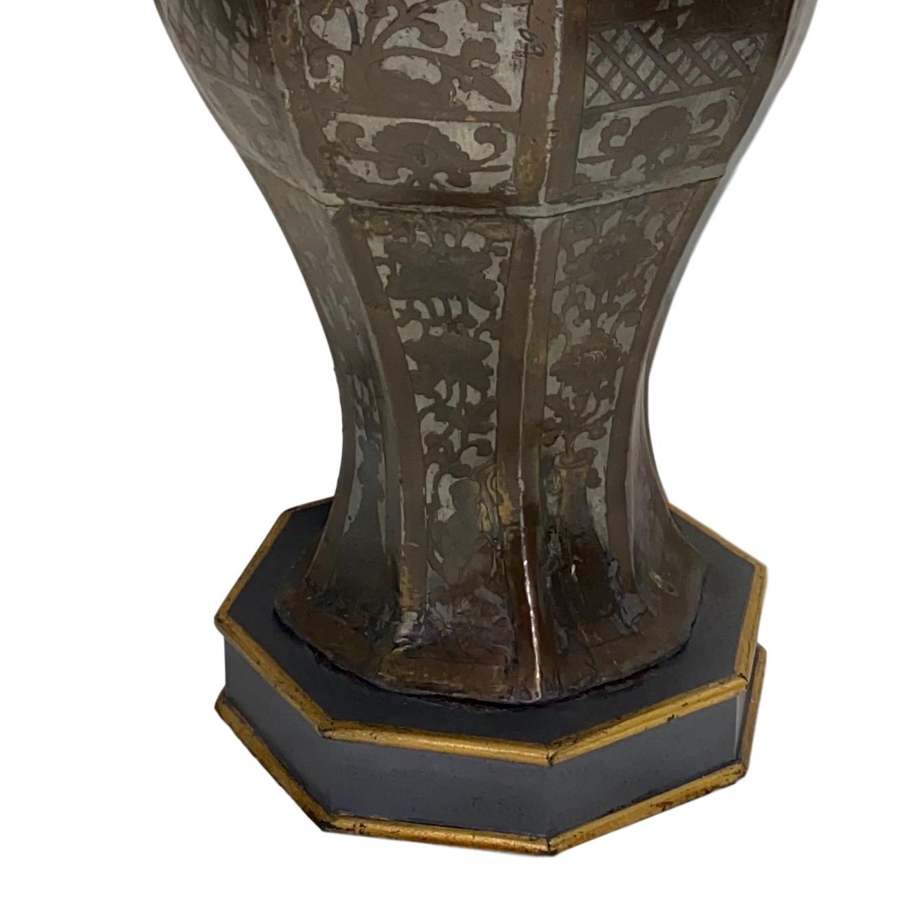 A circa 1900 Antique single English chinoiserie motif table lamp.

Measurements:
Height of body: 17.5?
Diameter: 8?.