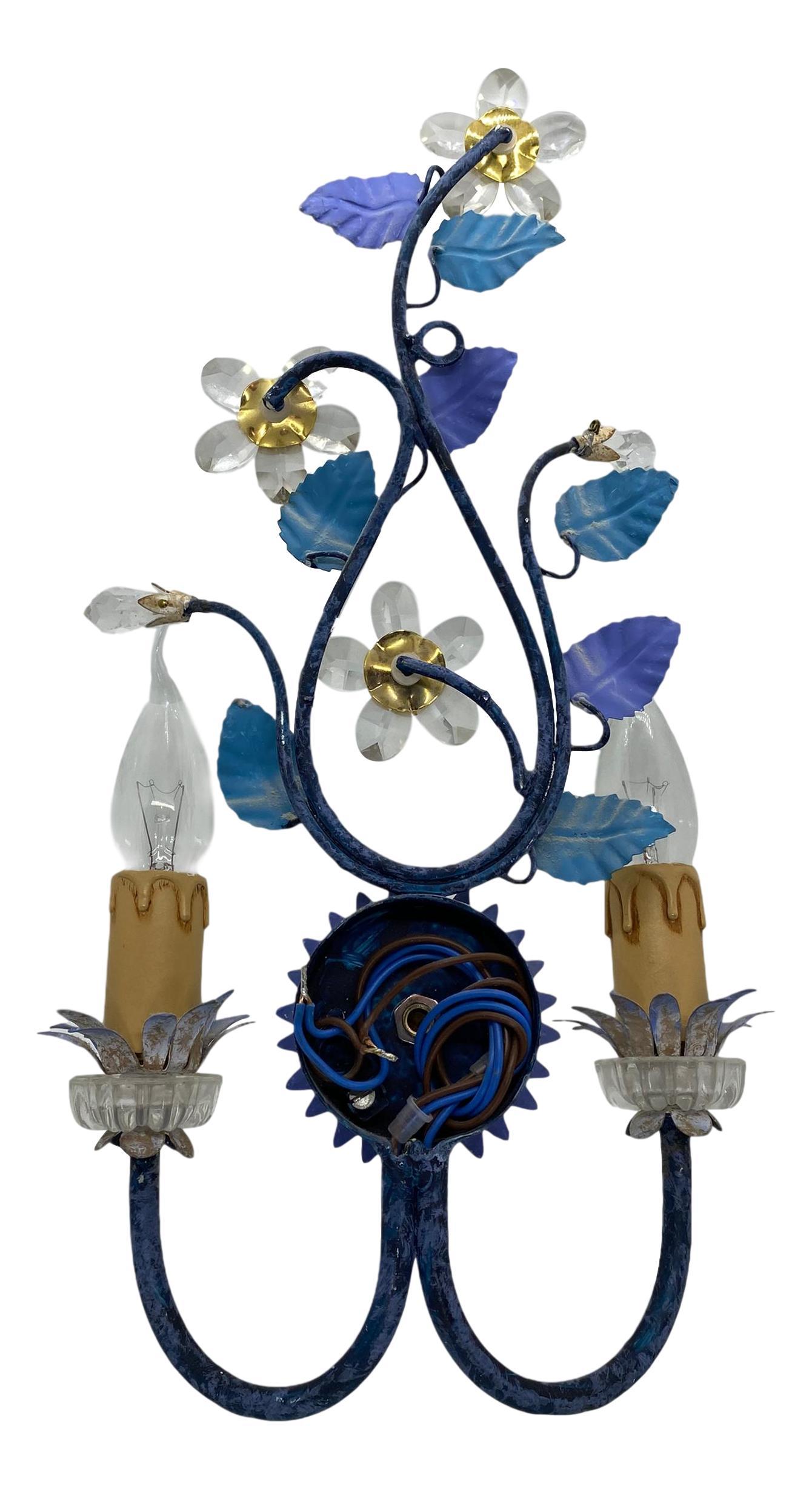 Late 20th Century Single Florentine Italian Crystal Flower Wall Sconce, Italy, 1980s