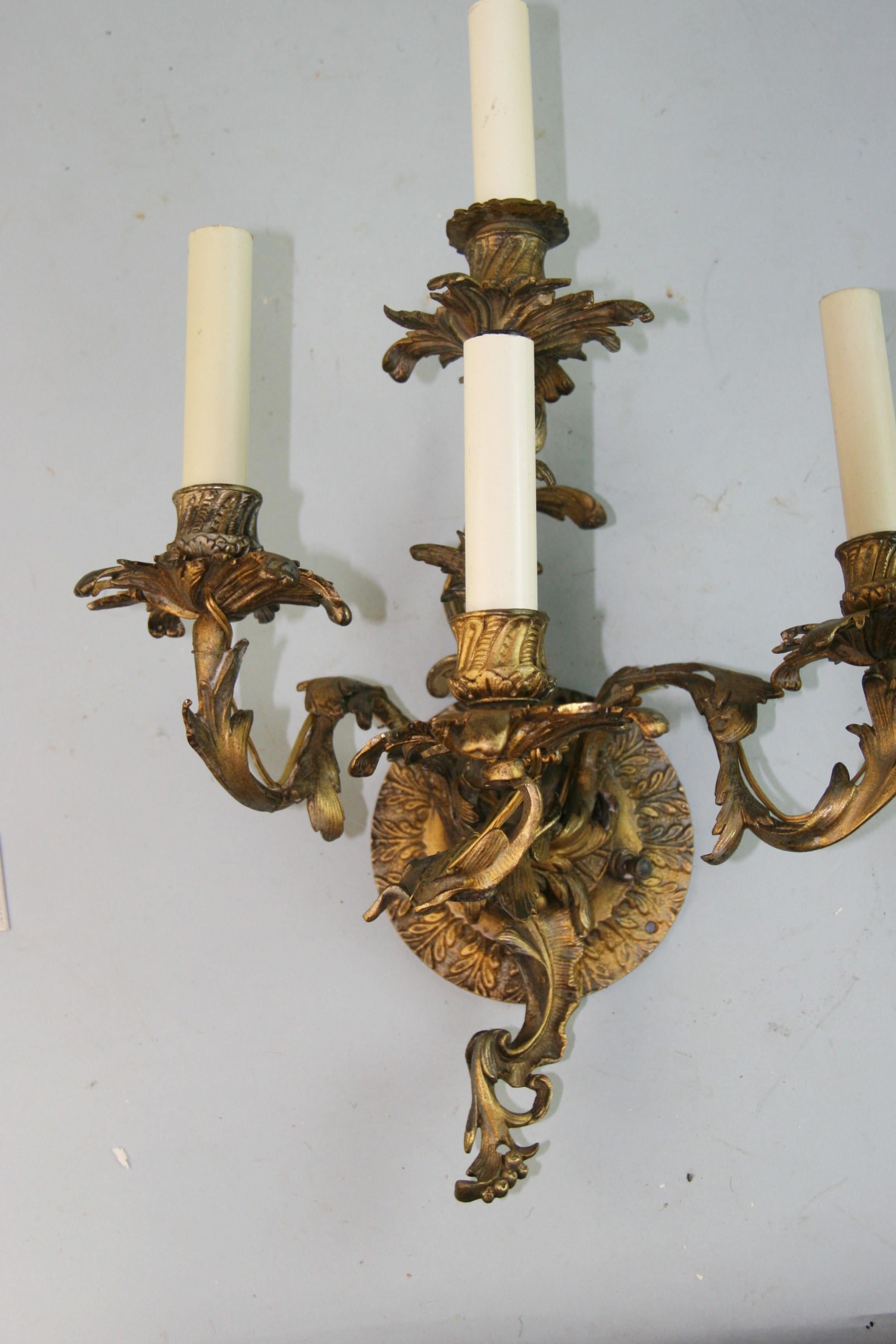 Antique Single French Bronze Baroque Four Light Sconce For Sale 5