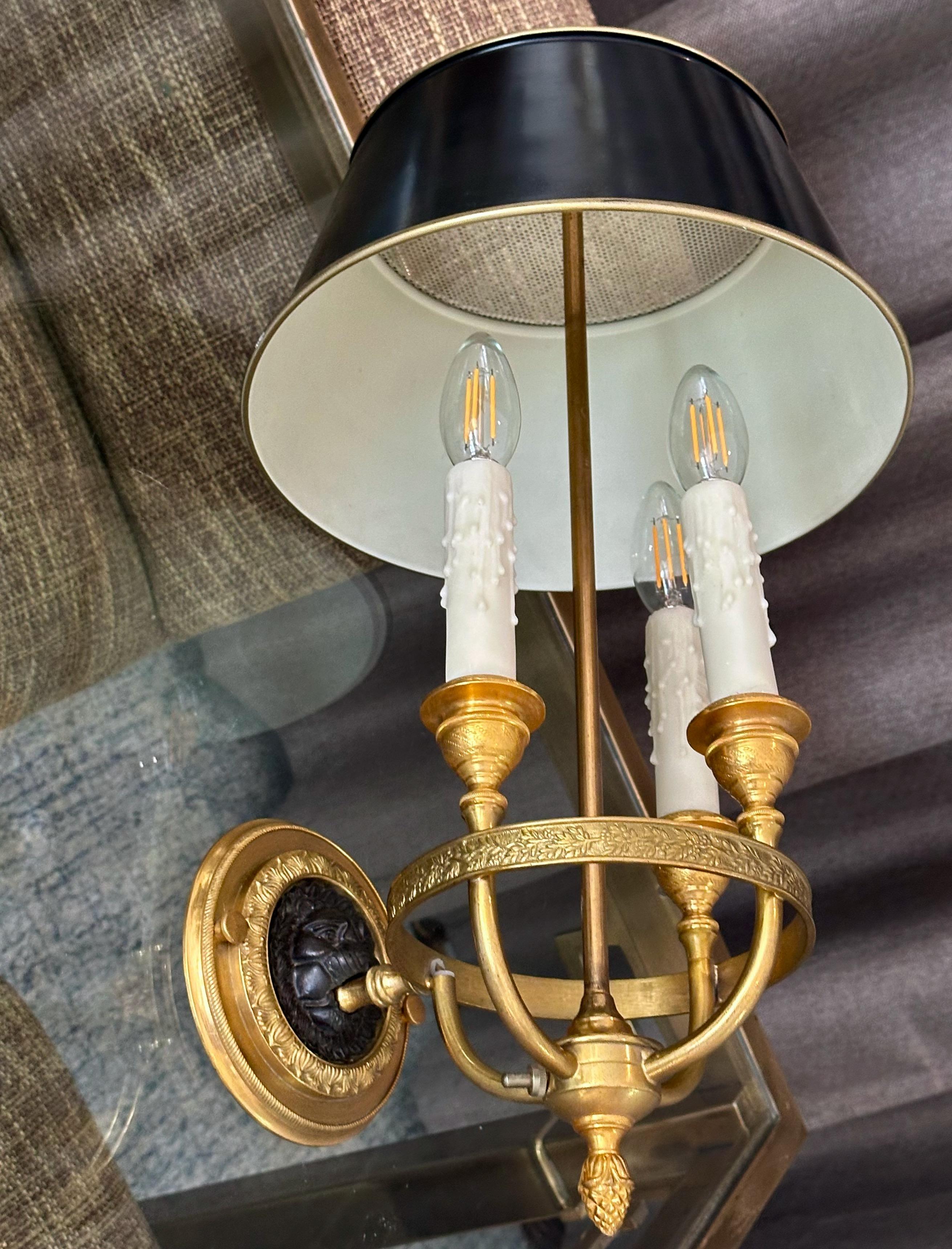Single French Empire Style Gilt Bronze Lion Wall Sconce In Good Condition For Sale In Palm Springs, CA