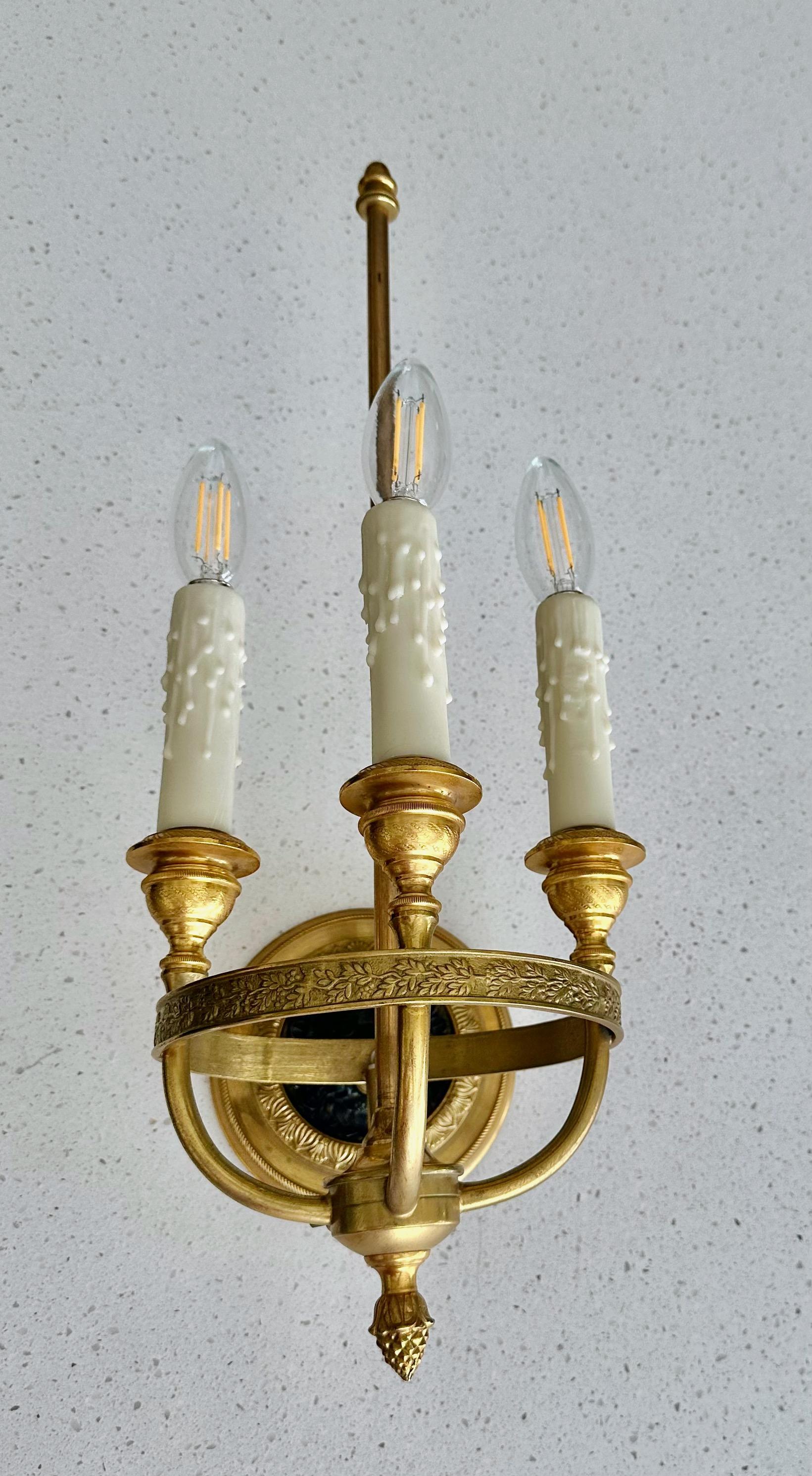 Single French Empire Style Gilt Bronze Lion Wall Sconce For Sale 1
