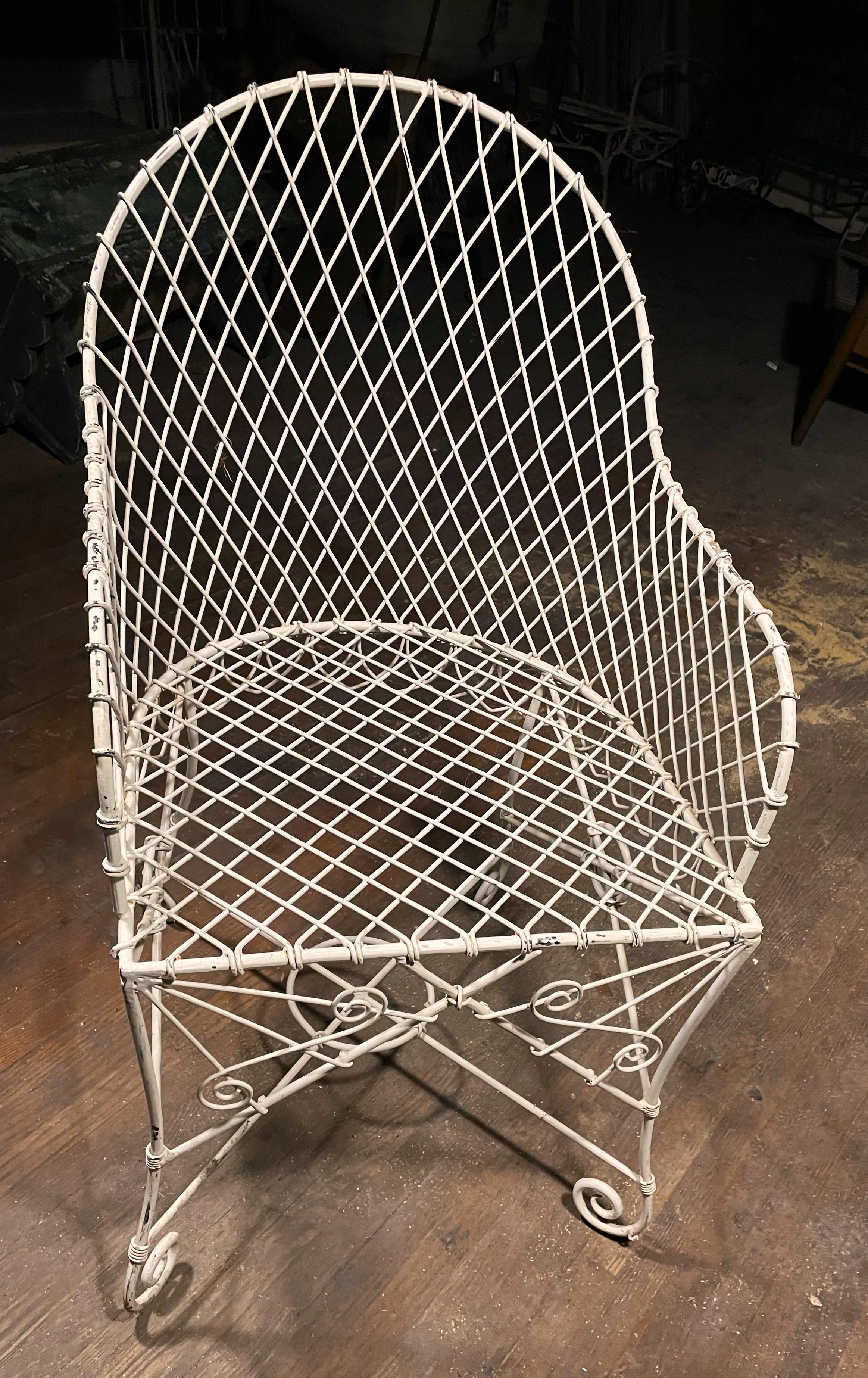 Art Nouveau Single French White Painted Iron Wire Tub Back Patio Chair  For Sale