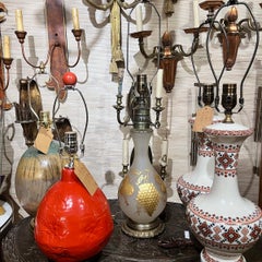 Single Frosted Glass Lamp with Gilt Grapes