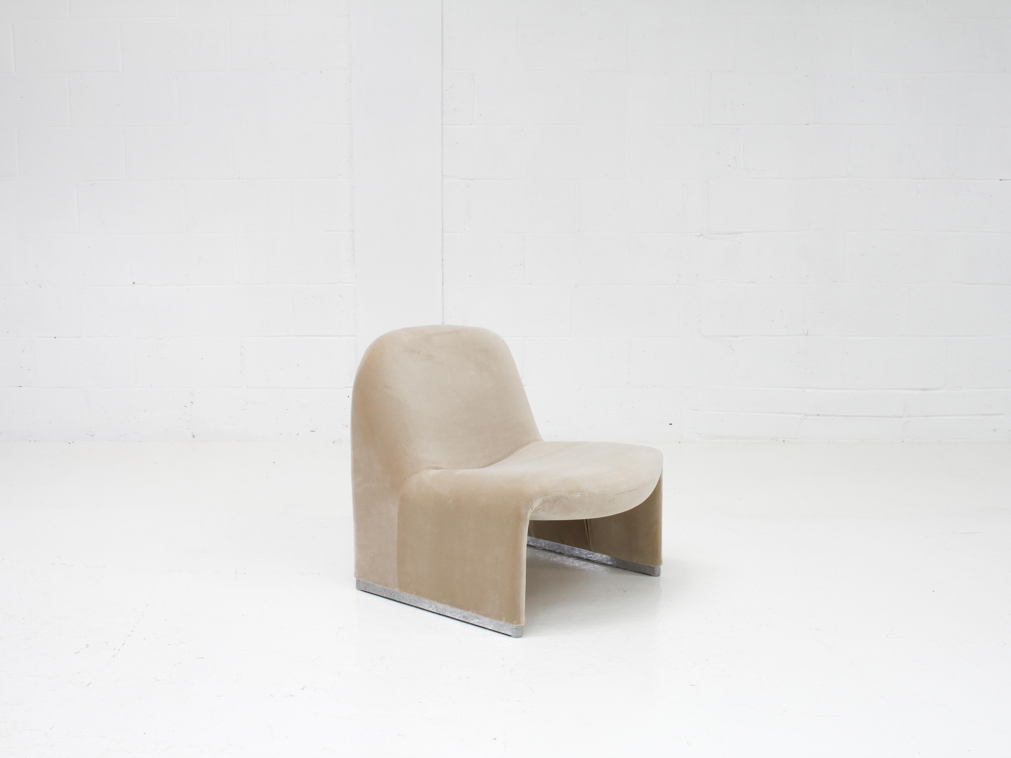 Dutch Single Giancarlo Piretti “Alky” Chair in New Velvet, Artifort, 1970s