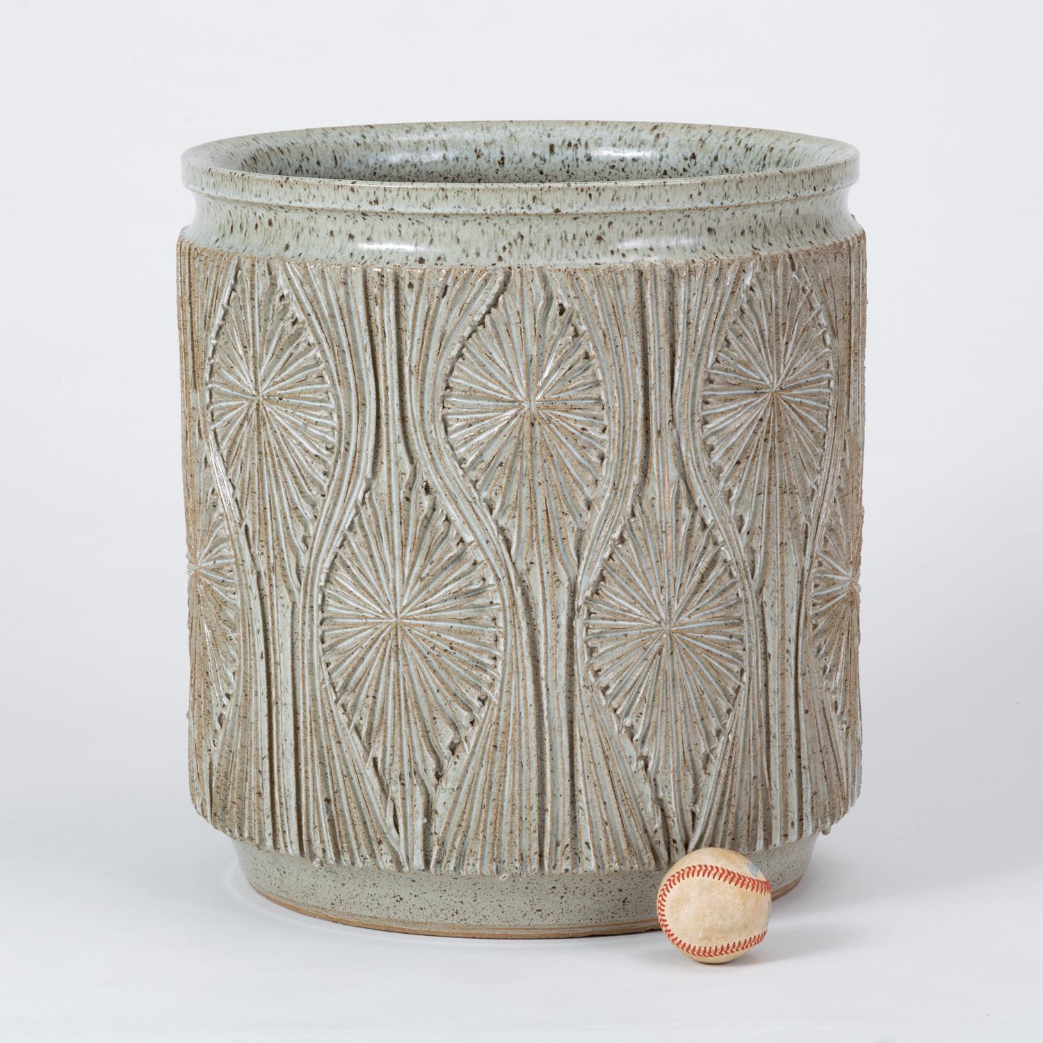 Single Gray-Glazed Earthgender Planter by David Cressey and Robert Maxwell (Glasiert)