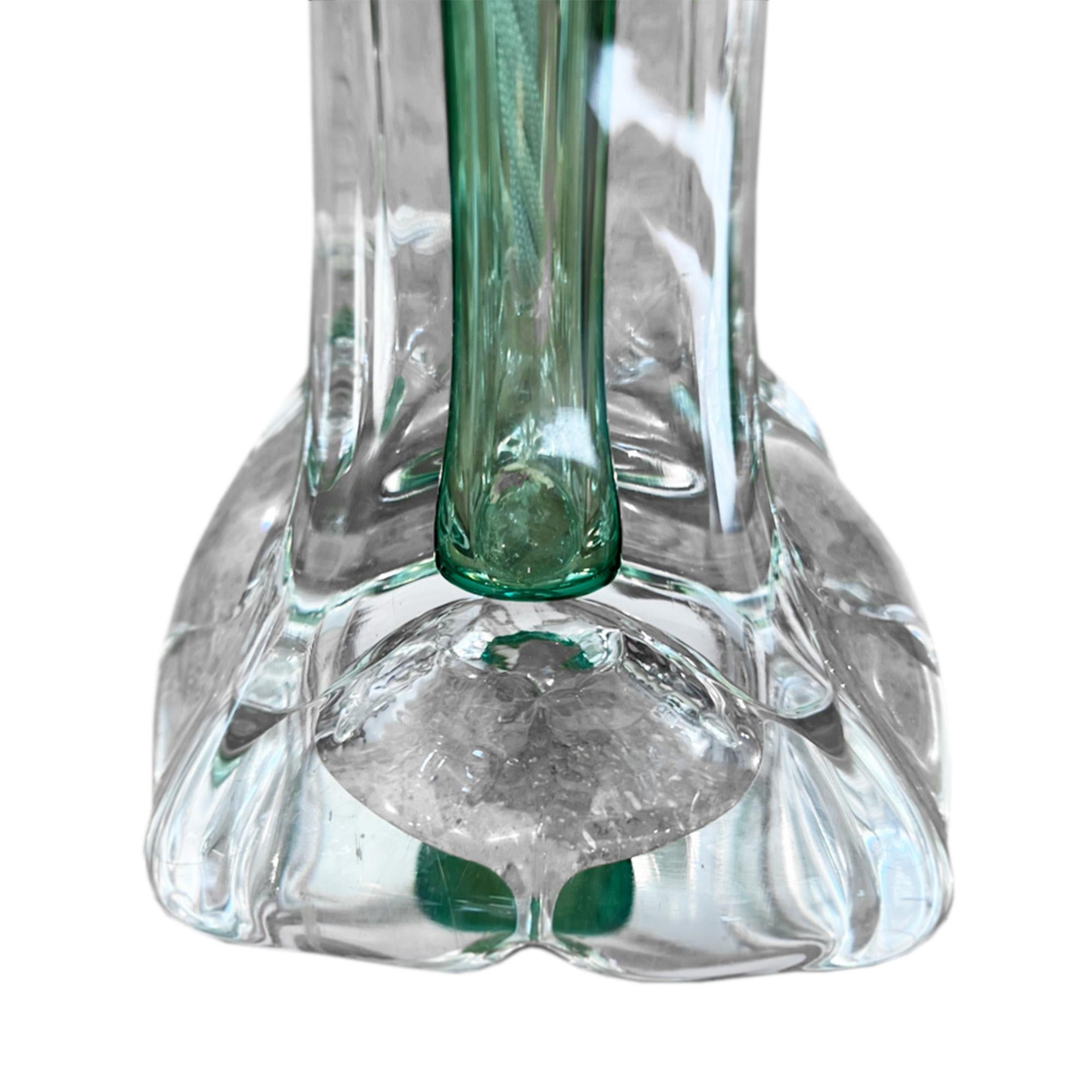Einzelne Tischlampe aus grünem und klarem Glas, 1960er Jahre, Flygsfors (Handgefertigt) im Angebot