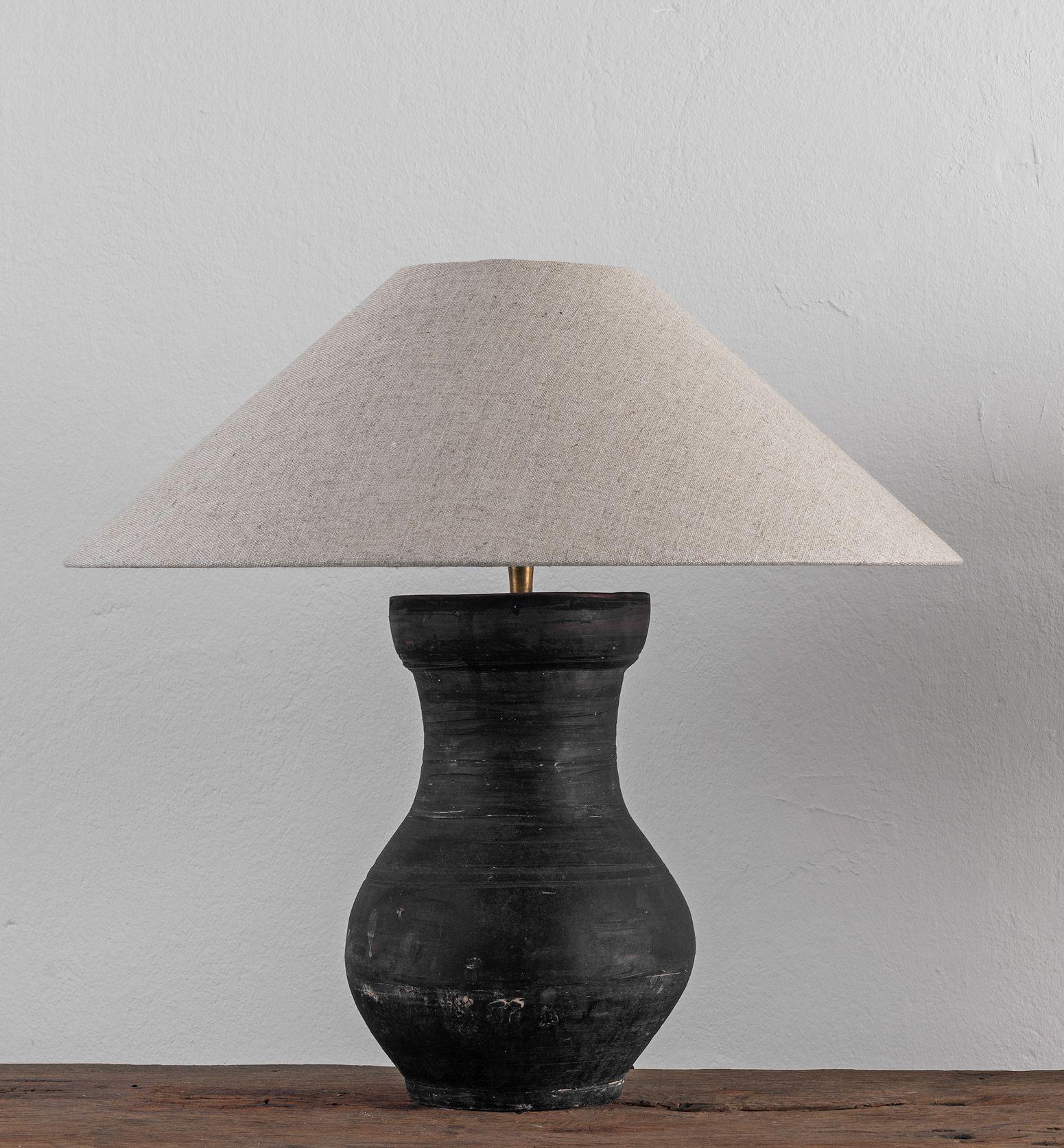 Chinese Single HAN Style Lamp with Belgian Linen Shade For Sale