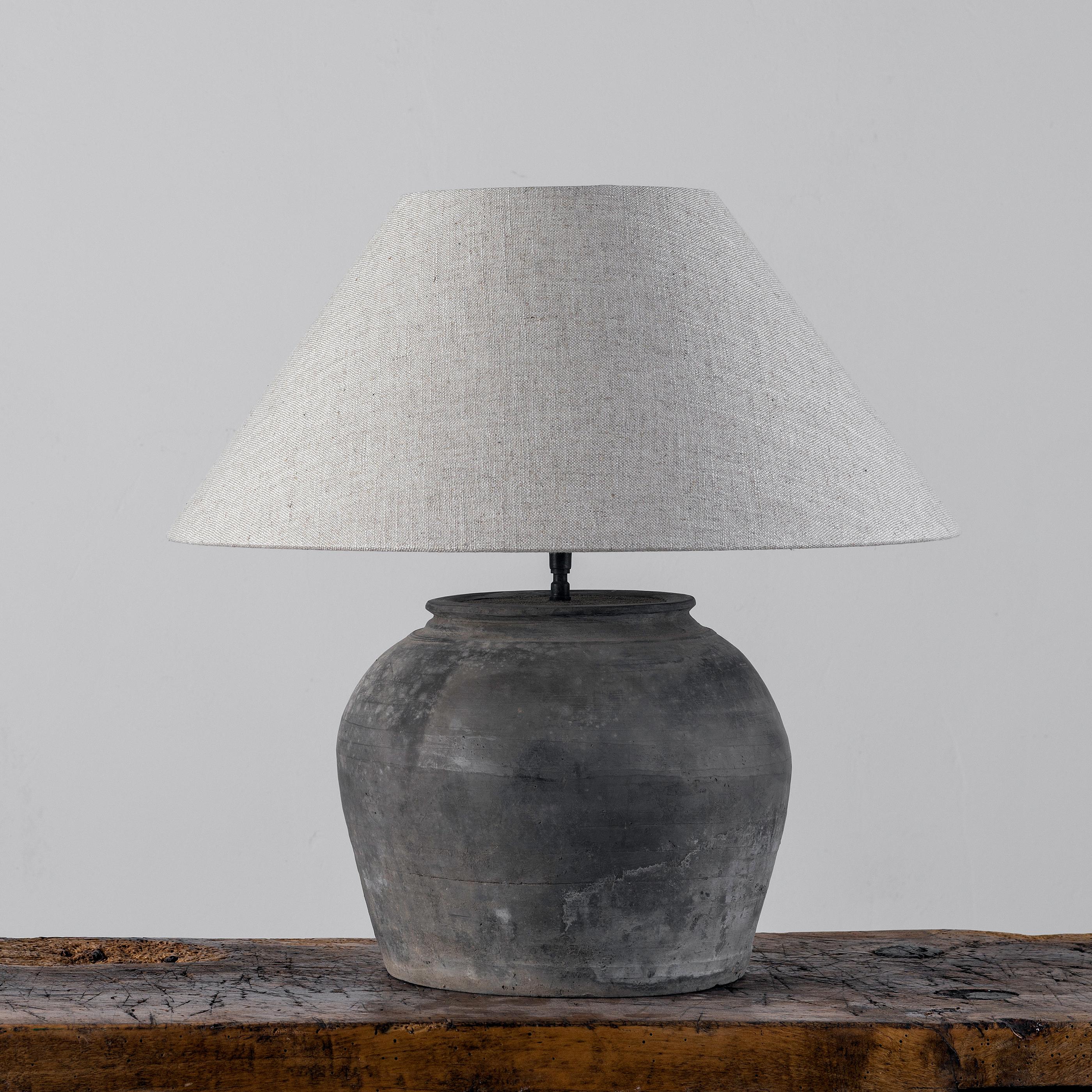 Chinese Single HAN Style Lamp with Belgian Linen Shade For Sale