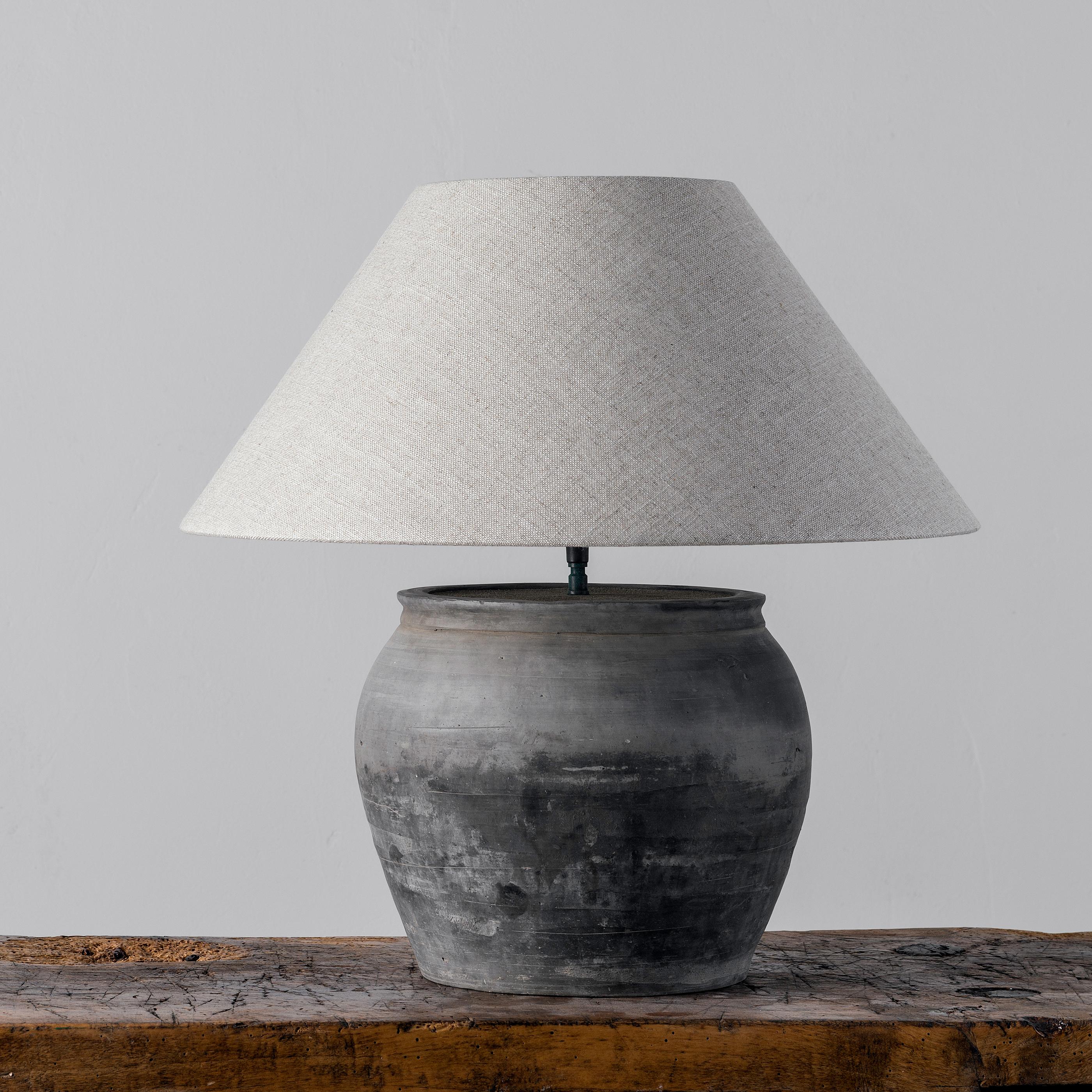 Cinese Lampada singola in stile HAN con paralume in lino belga in vendita
