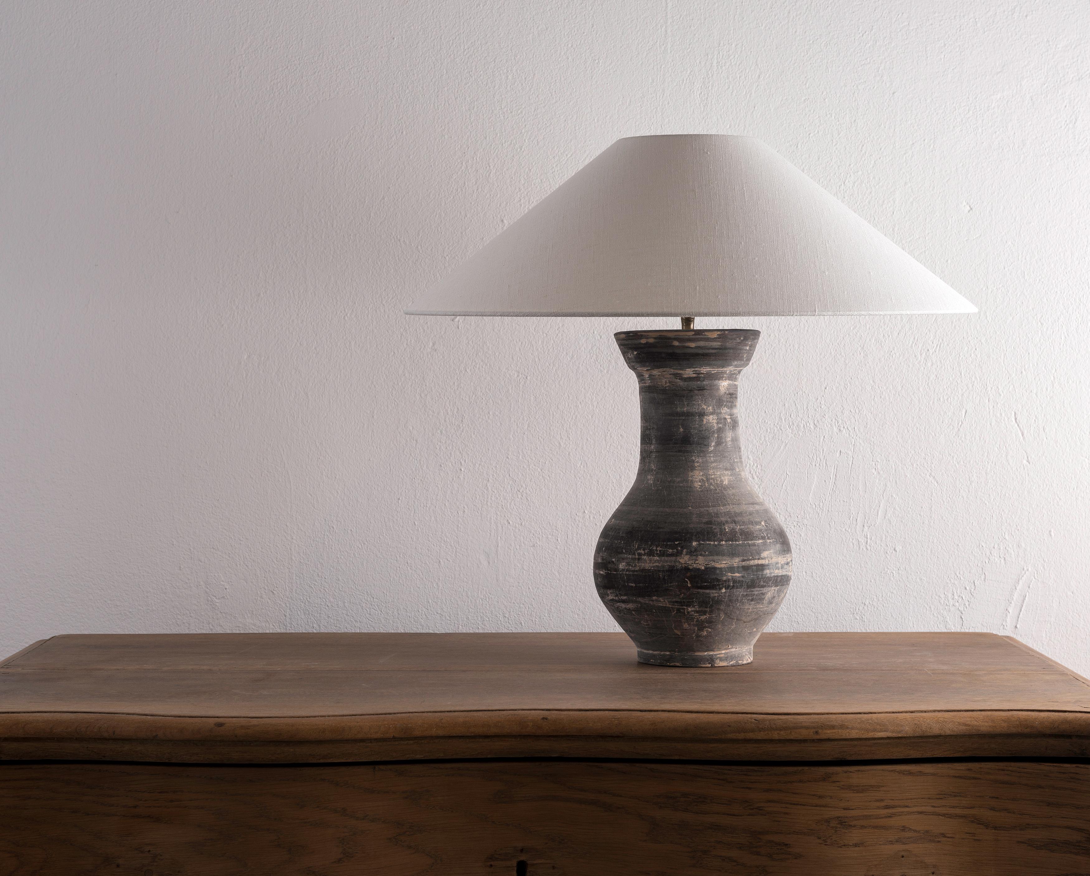 Chinese Single HAN Style Lamp with Handmade Belgian Linen Shade
