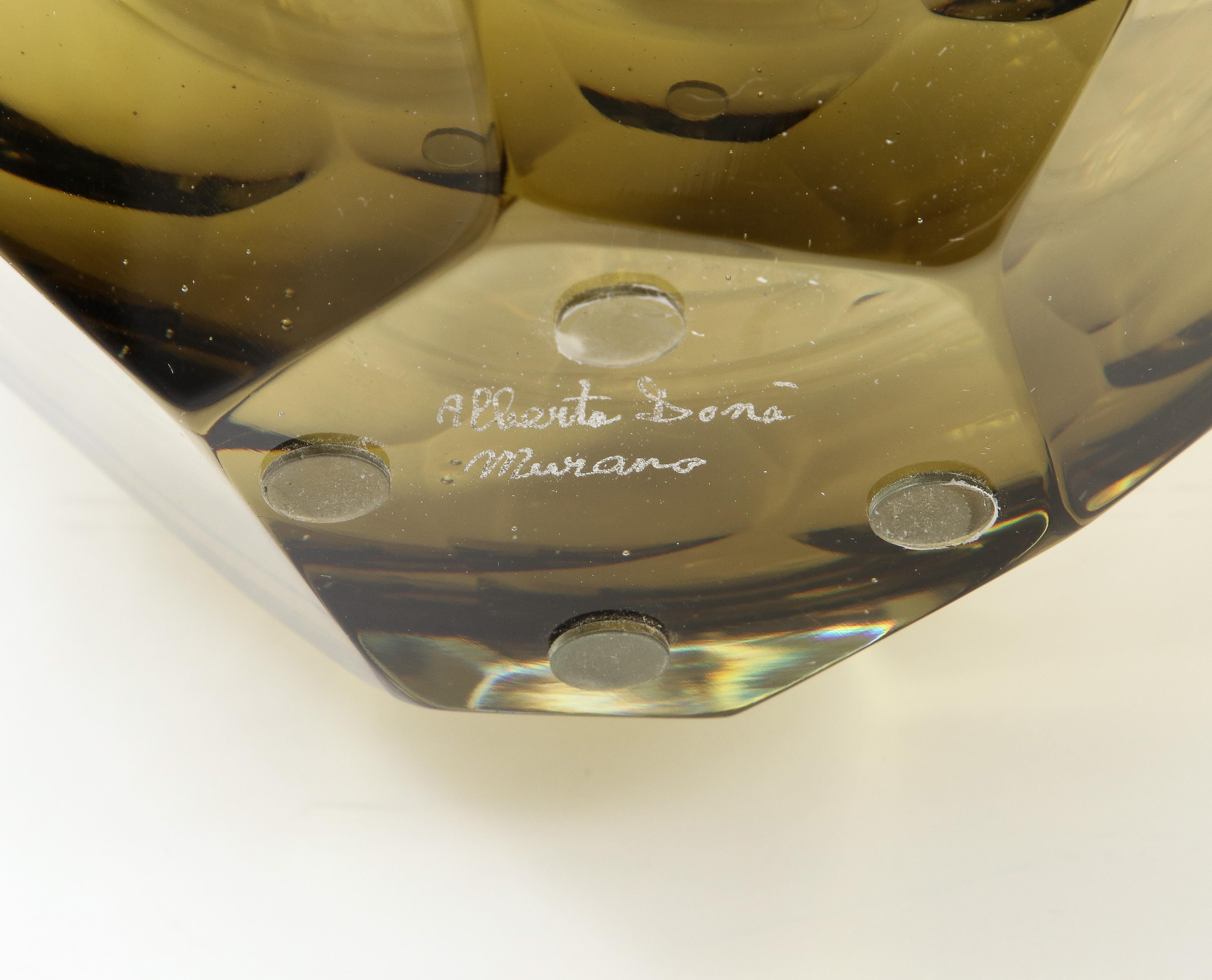 Vase unique en verre de Murano soufflé à la main, facetté fumée, signé, Italie, 2022 Neuf - En vente à New York, NY