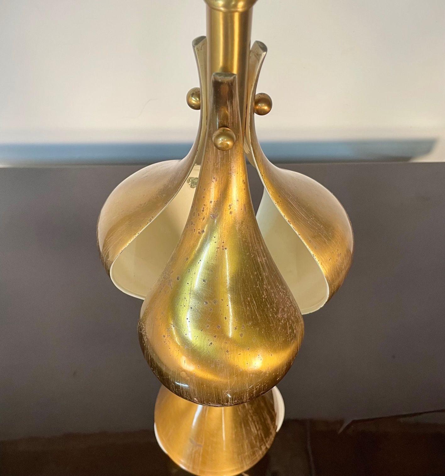 Single Hollywood Regency Style Brass Table / Desk Lamp For Sale 2