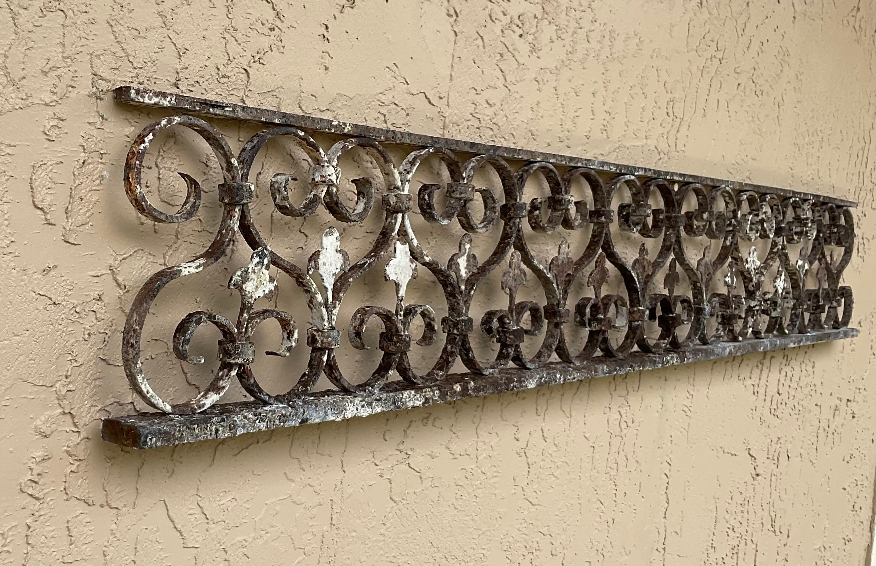 Single Horizontal Wrought Iron Wall Hanging In Good Condition For Sale In Delray Beach, FL