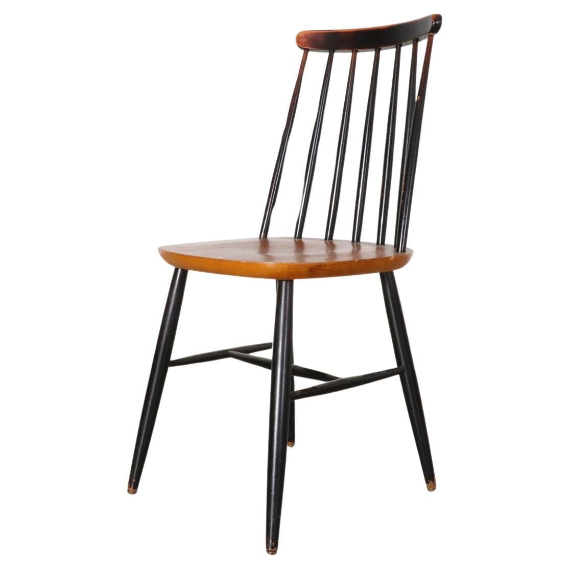 Single Ilmari Tapiovaara Style Spindle Back Chair For Sale