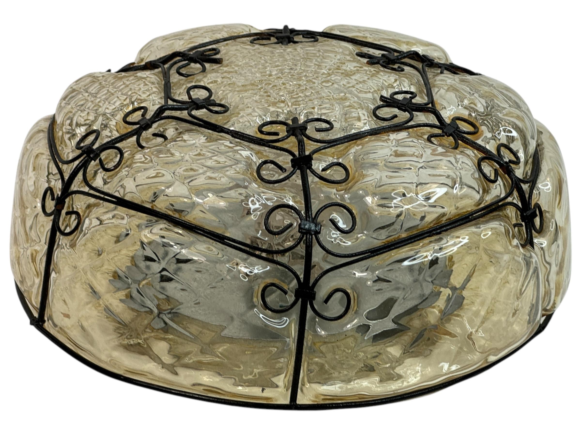 Einzelne Eisen Käfig venezianischen Glas Flush Mount oder Wandleuchter, Italien 1950er Jahre (Italienisch) im Angebot