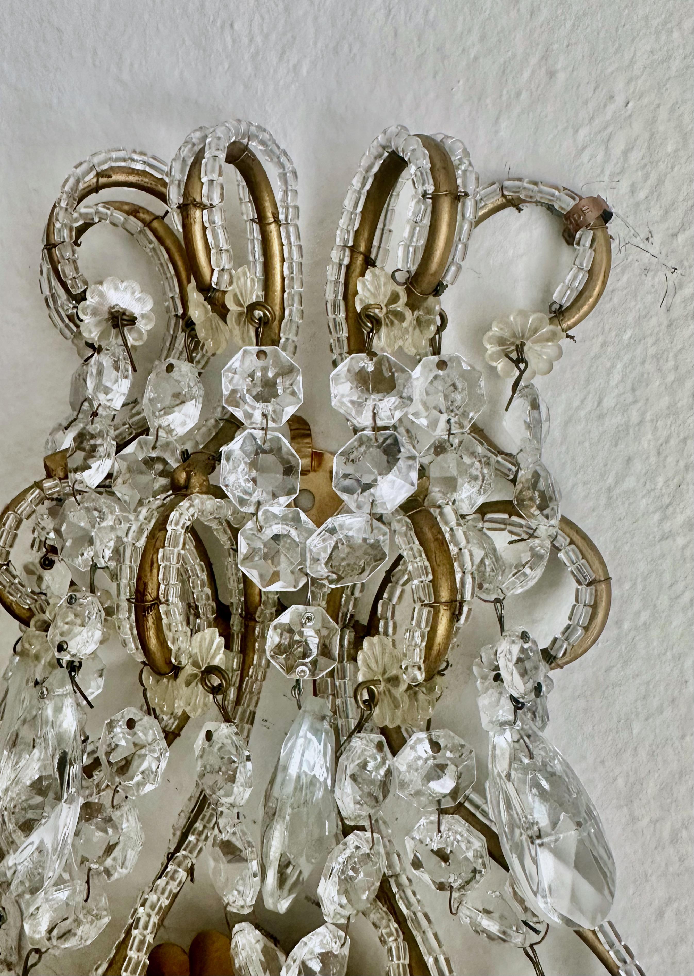 Single Italian Beaded Crystal Brass Wall Light Sconce For Sale 10