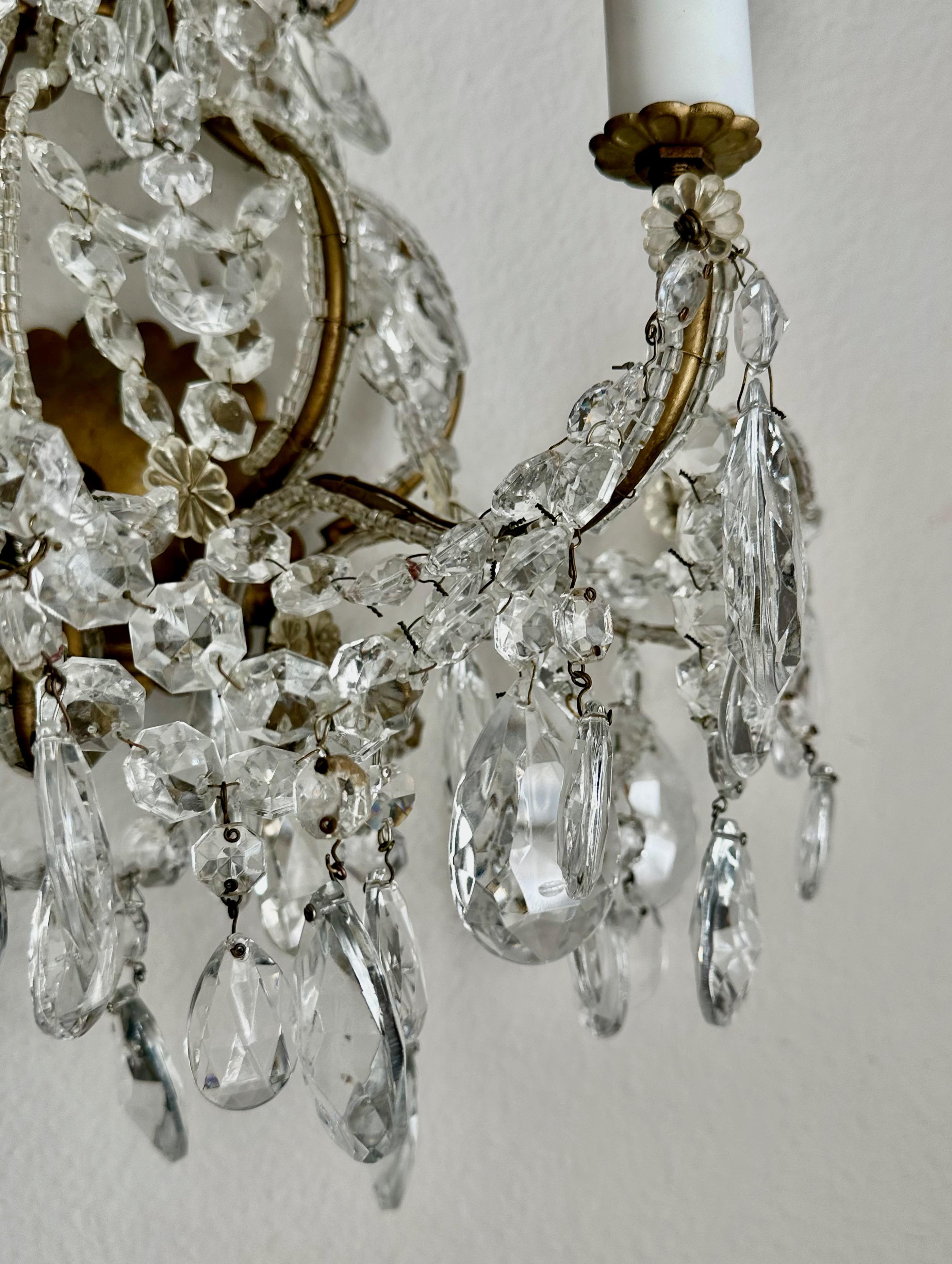 Single Italian Beaded Crystal Brass Wall Light Sconce For Sale 12
