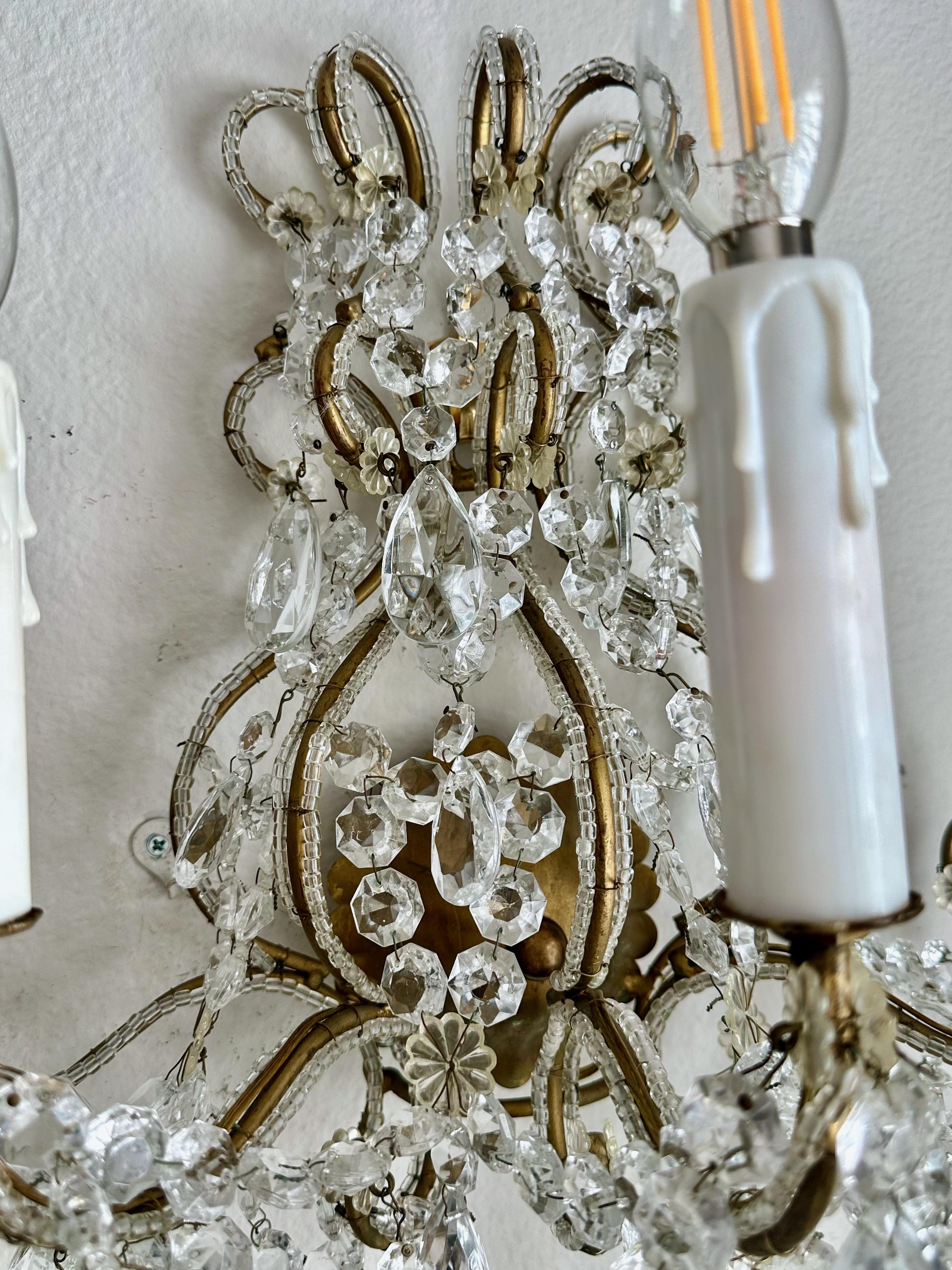 Single Italian Beaded Crystal Brass Wall Light Sconce For Sale 14