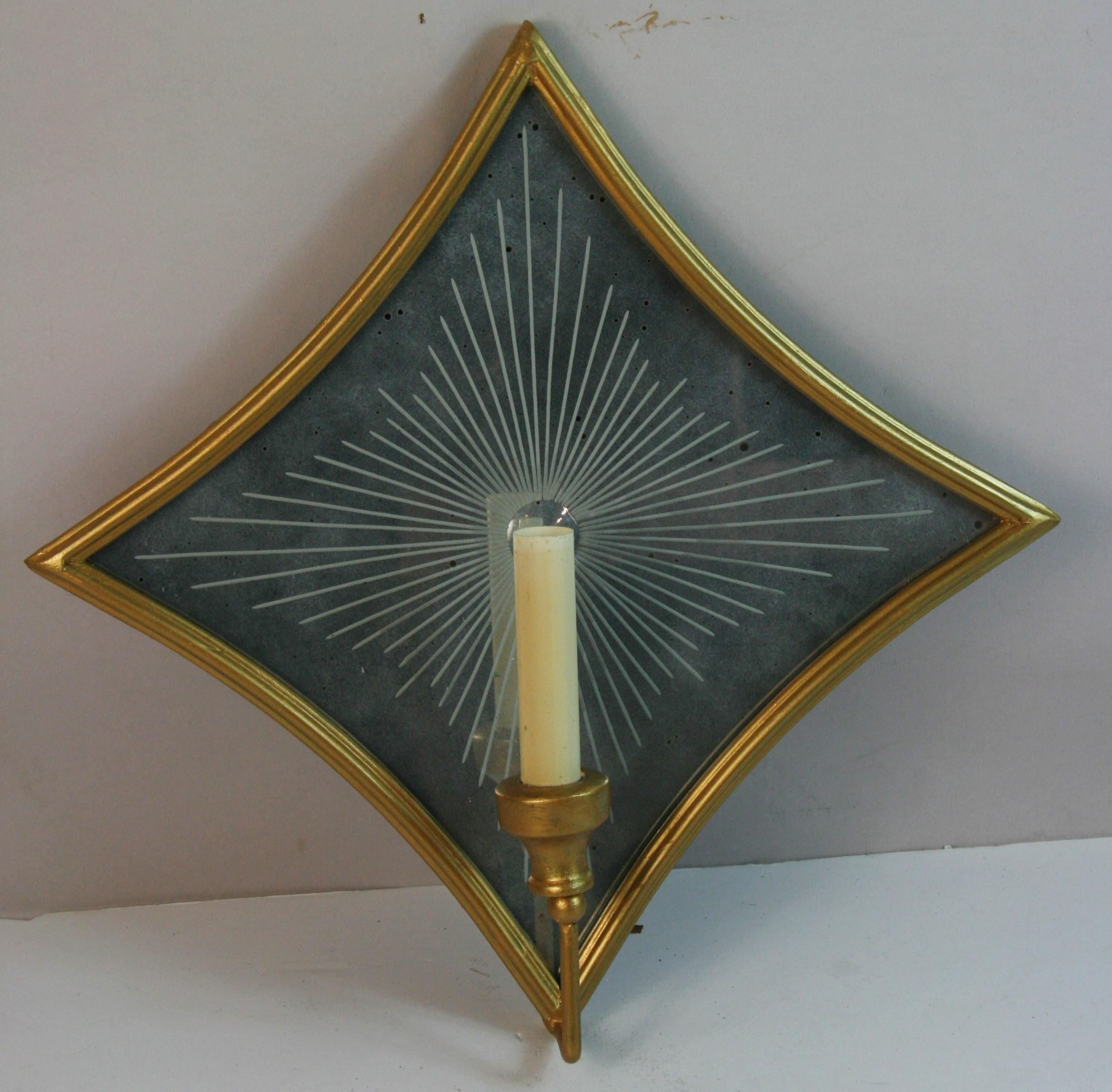 1793 Soltero  Gran candelabro antiguo inciso con espejo
Para una bombilla candelabro de 60 vatios