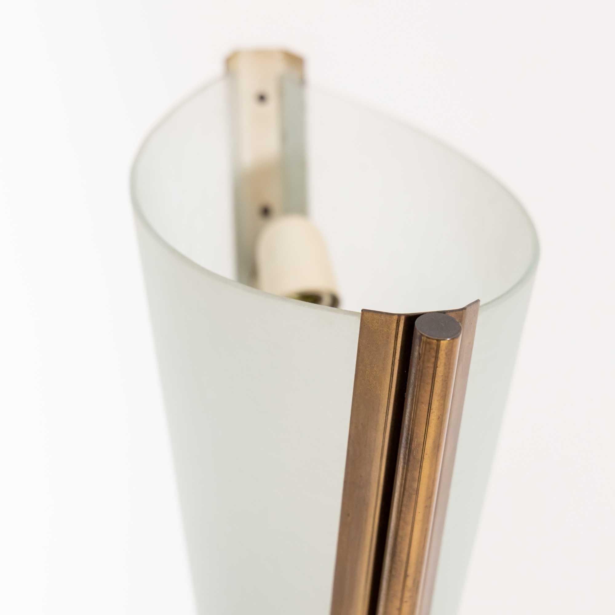 Single Italian Modernist Floor Lamp For Sale 1
