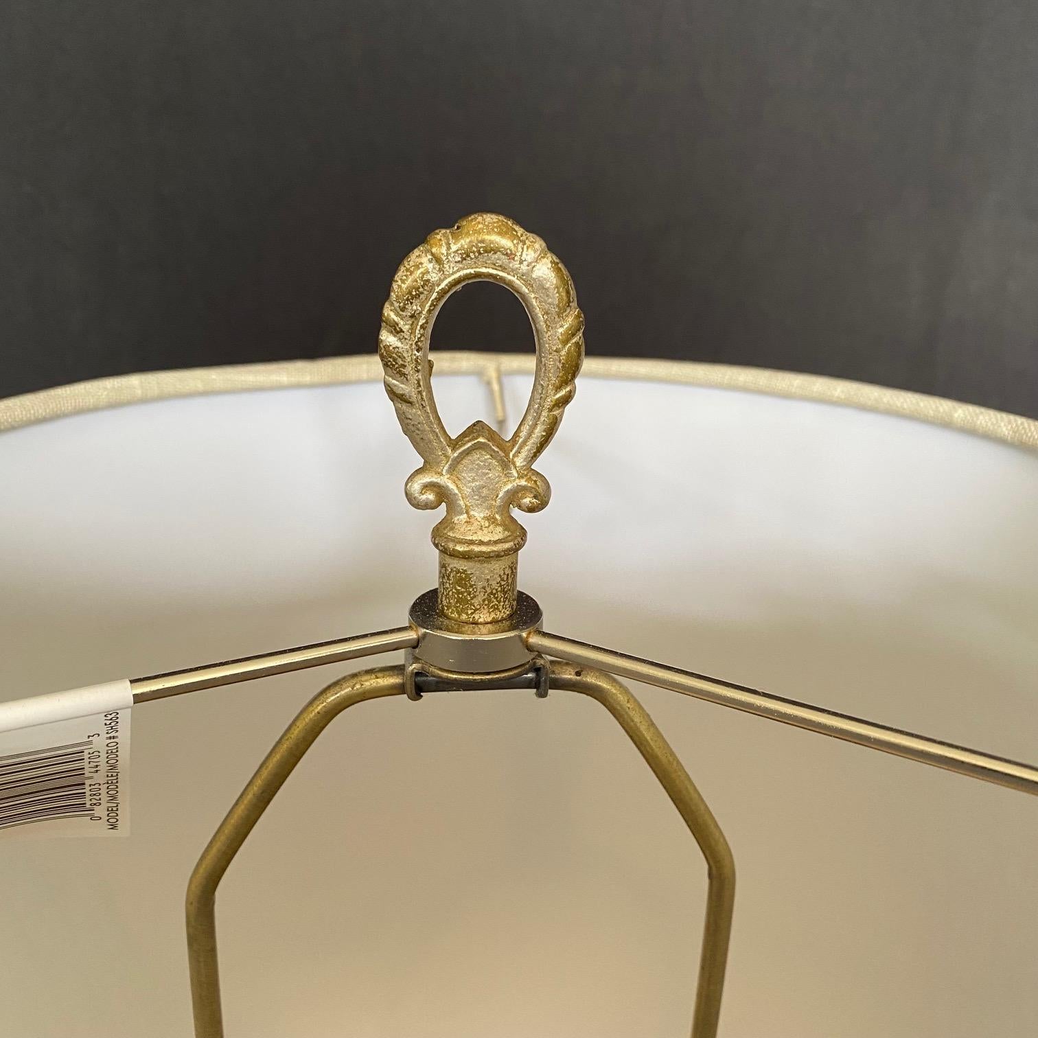 Single Italian Urn Neoclassical Style Alabaster Table Lamp For Sale 3