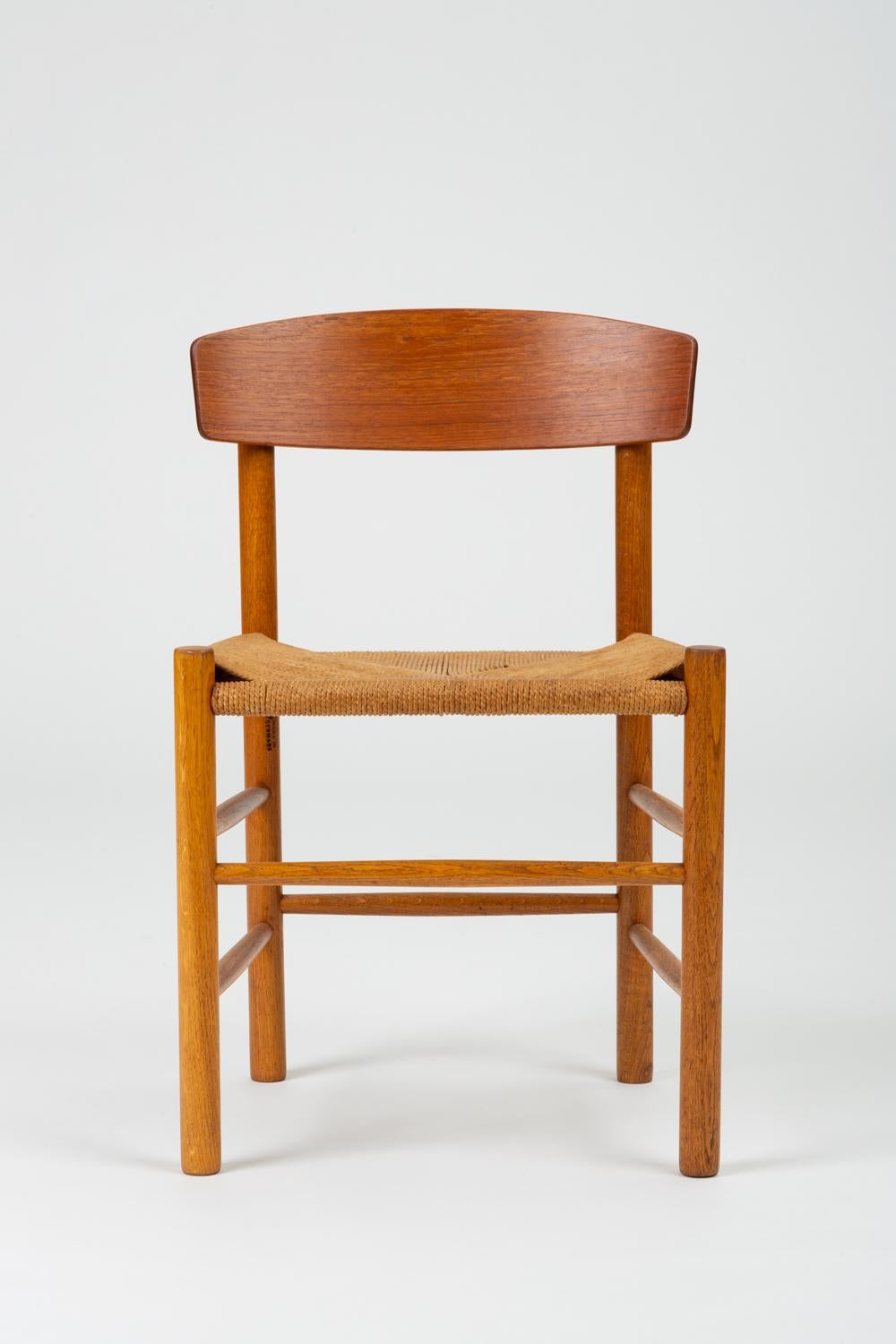 Scandinavian Modern Single J39 Oak Dining or Accent Chair by Børge Mogensen for FDB Møbler