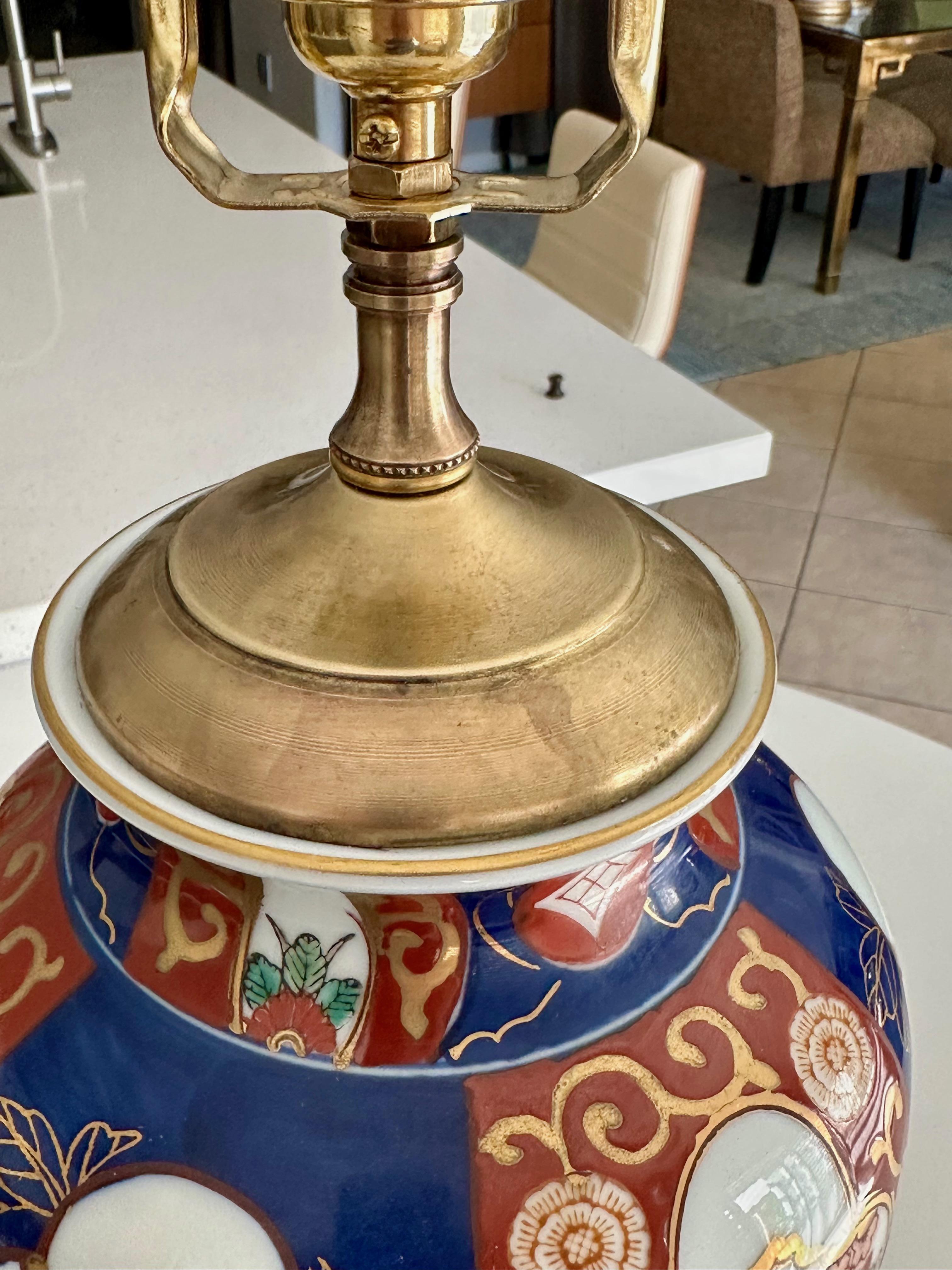 Lampe de table japonaise unique en porcelaine Imari Porcelain asiatique en vente 8