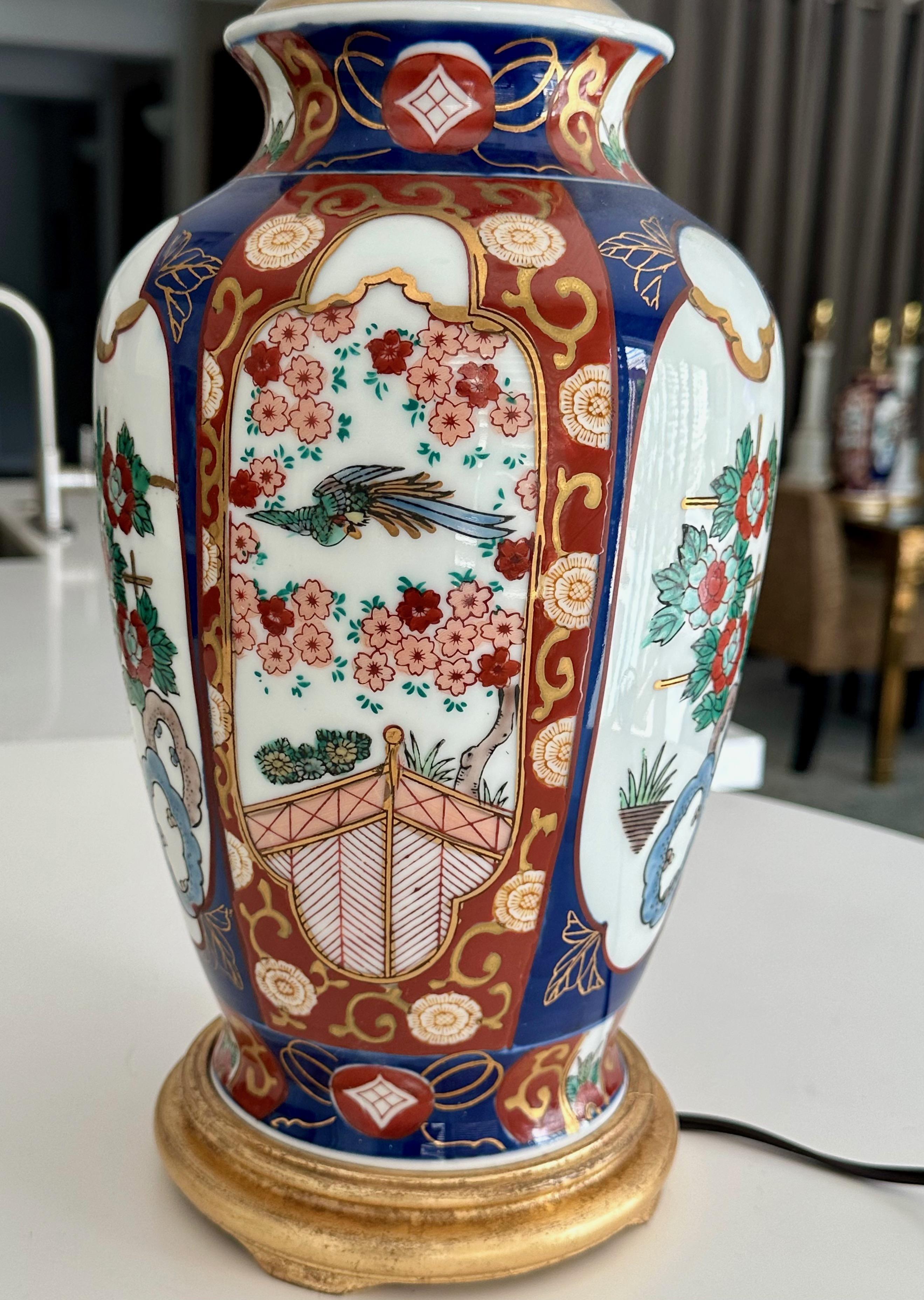 Lampe de table japonaise unique en porcelaine Imari Porcelain asiatique en vente 10