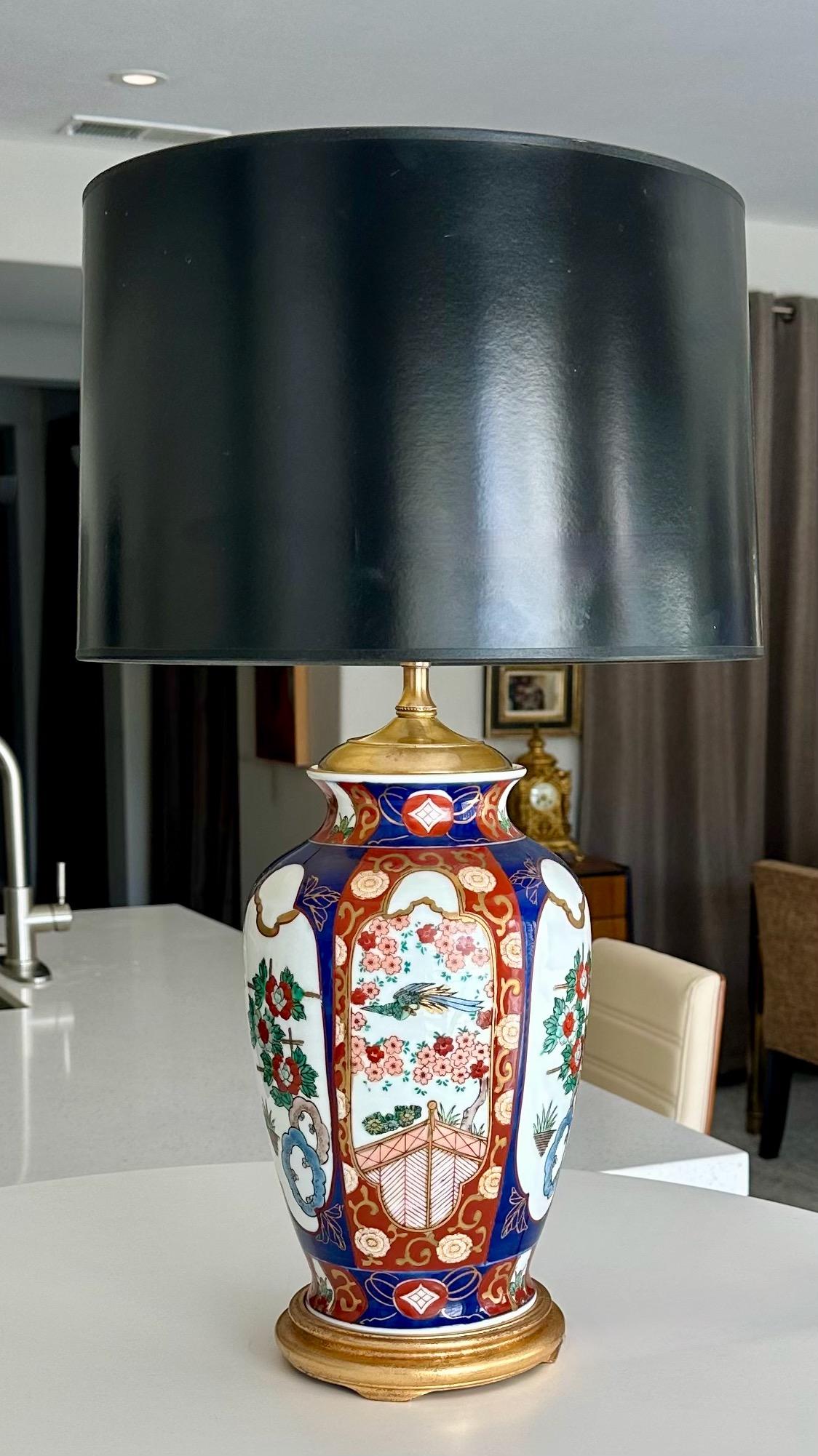 Lampe de table japonaise unique en porcelaine Imari Porcelain asiatique en vente 12