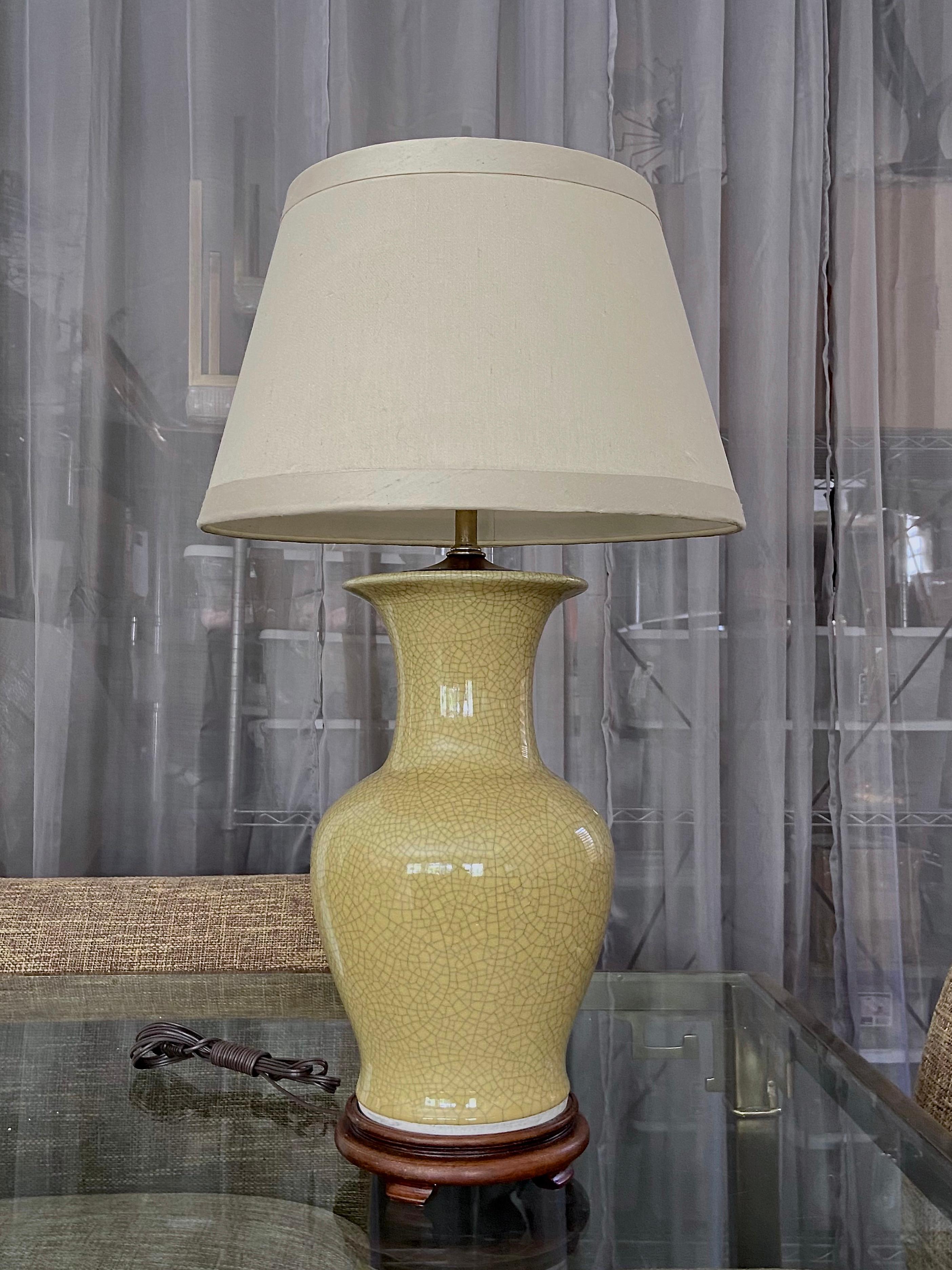 Single Japanese Asian Yellow Crackle Porcelain Table Lamp For Sale 7