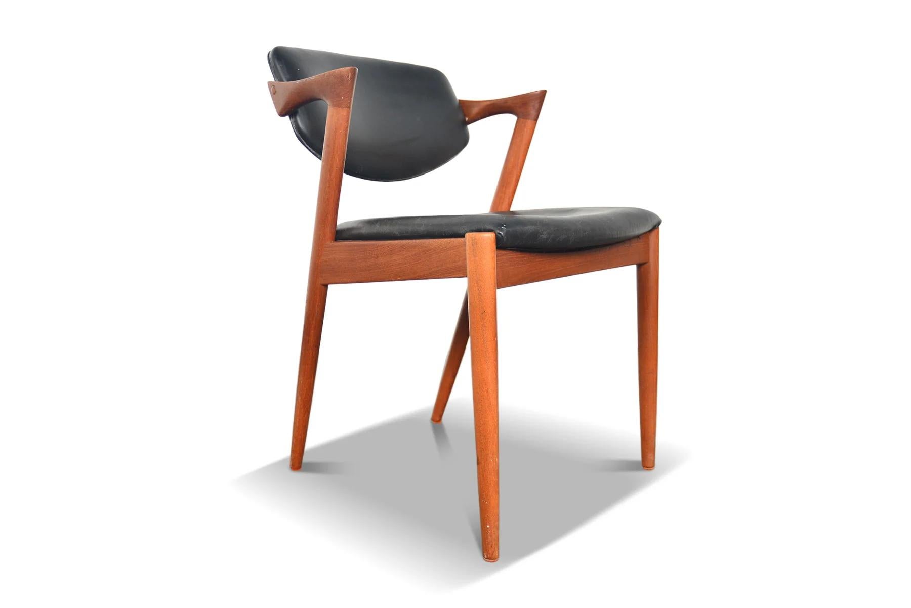 Mid-Century Modern Single Kai Kristiansen Model 42 Dining Chair in Teak