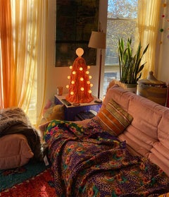 Single Large Foam Lamp