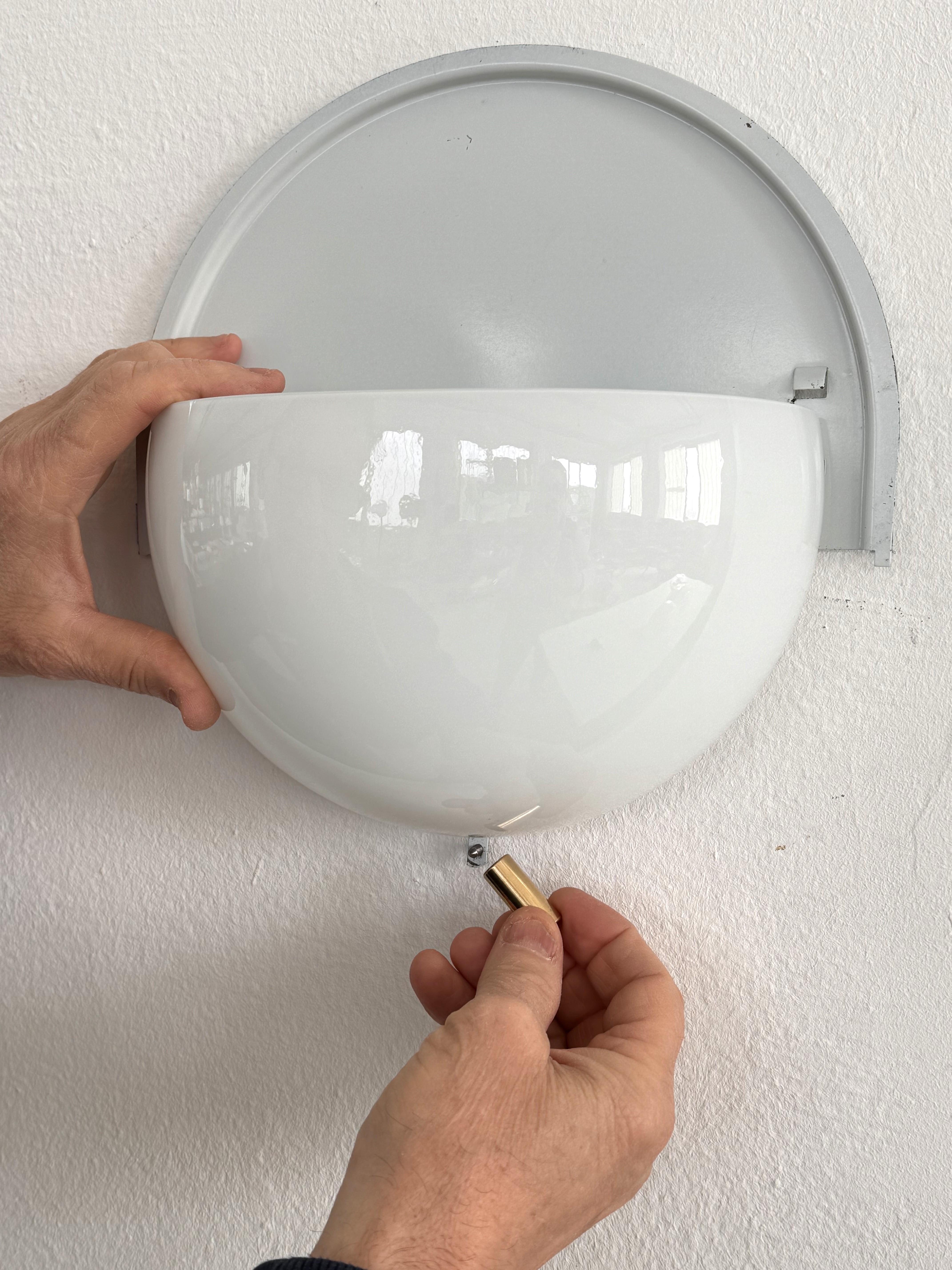 Große Wandleuchte 'Grande Mania' von Vico Magistretti für Artemide im Angebot 4