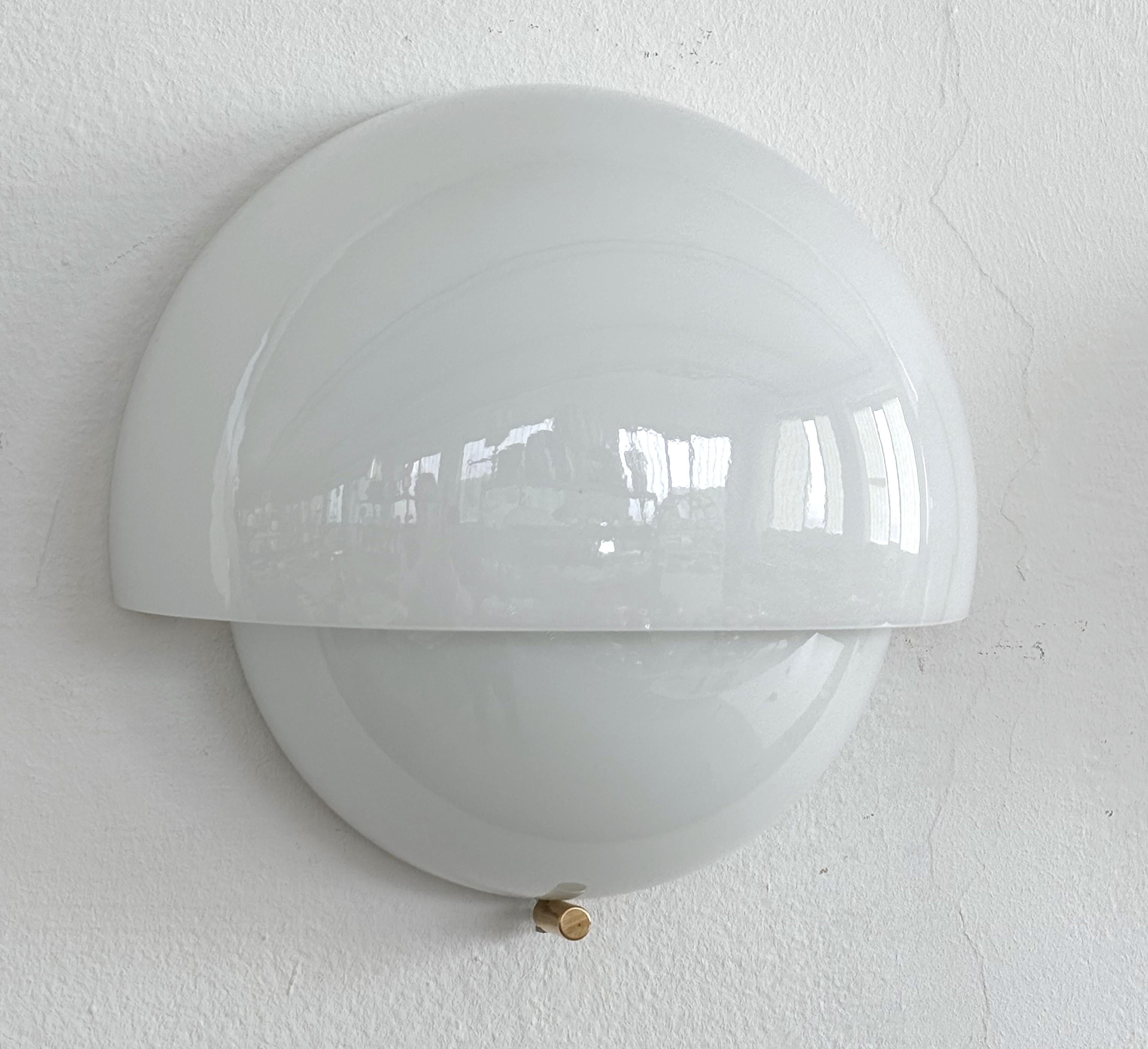 Große Wandleuchte 'Grande Mania' von Vico Magistretti f�ür Artemide (Italienisch) im Angebot