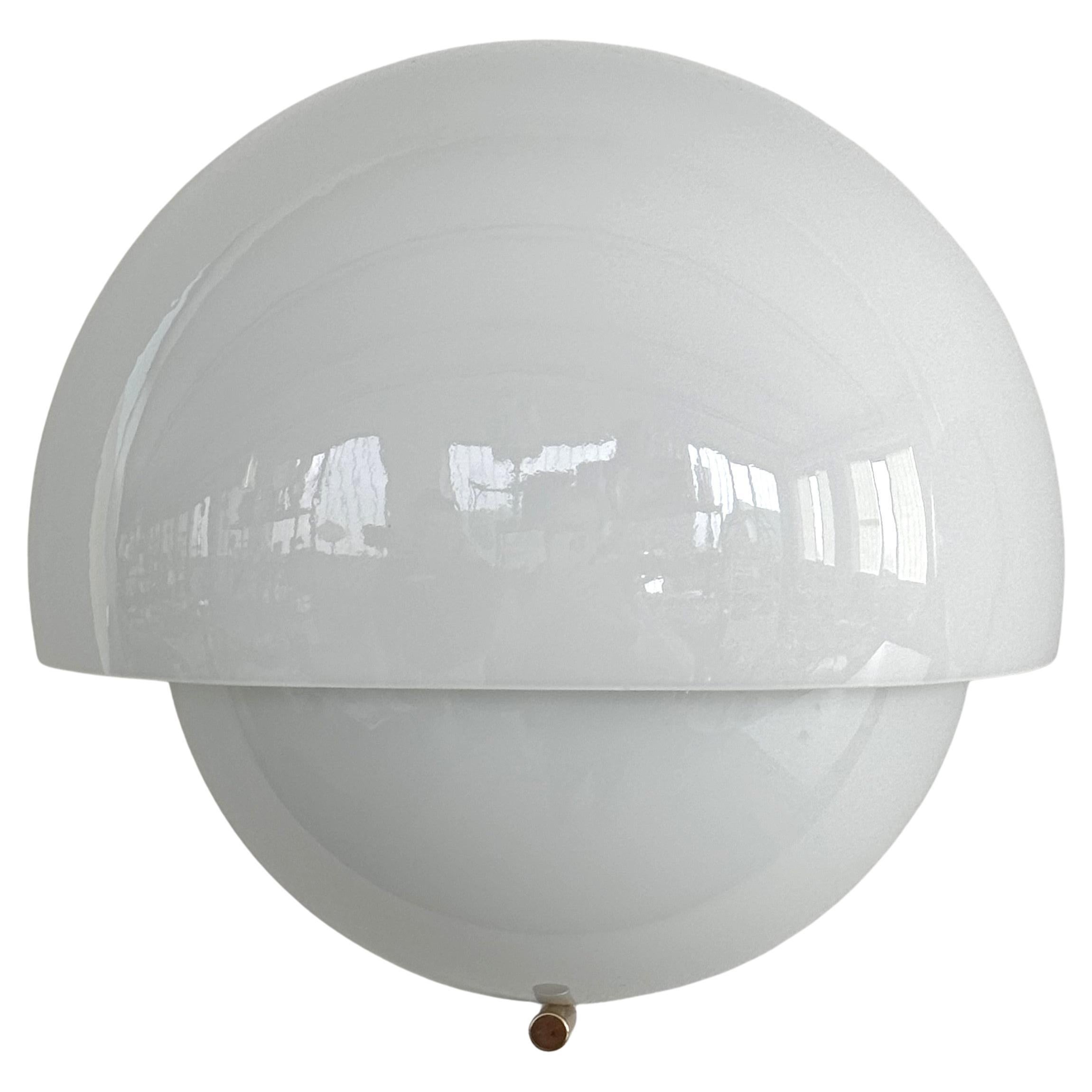 Vico Magistretti Mania Sconce