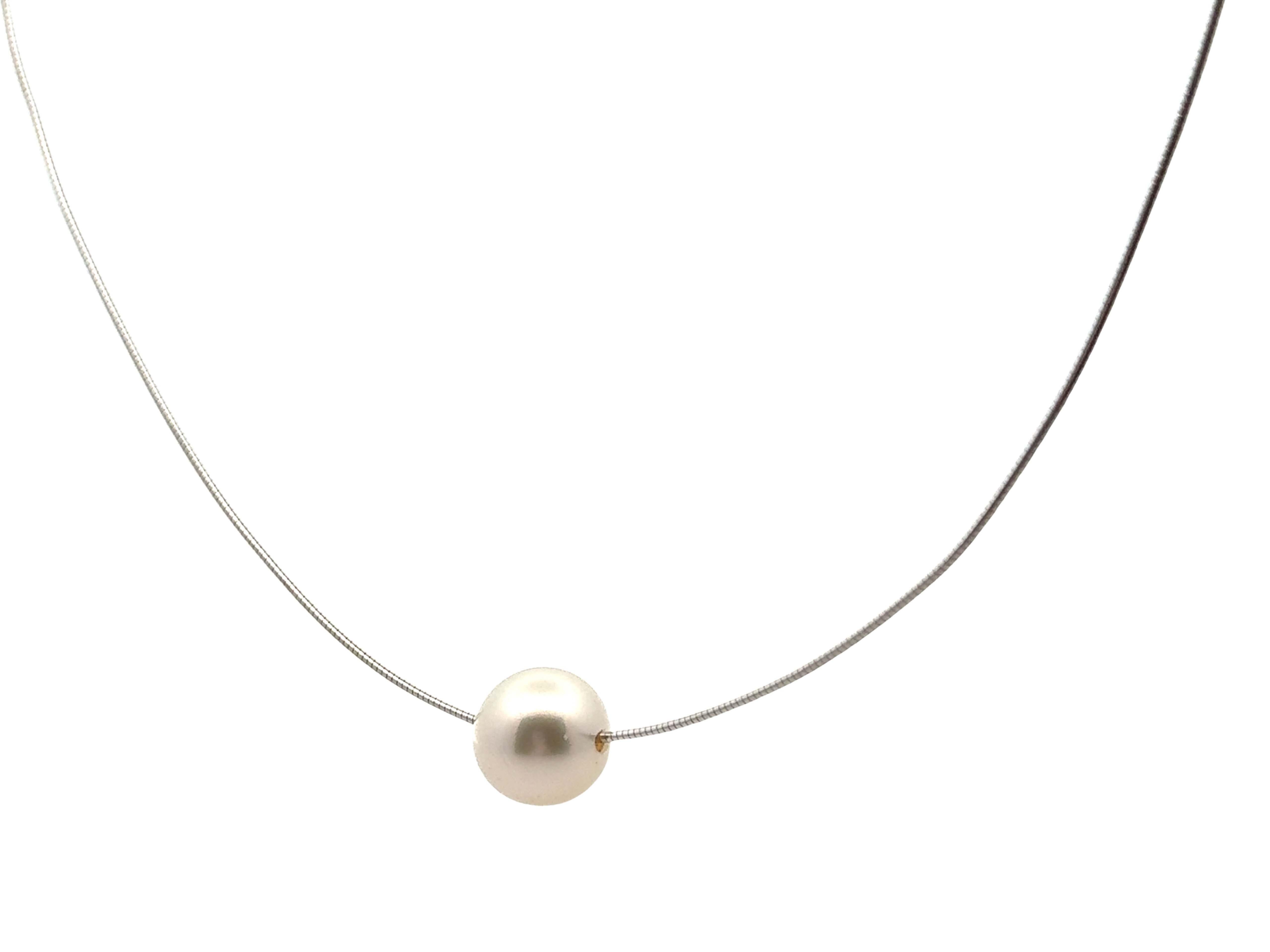 Collana a catena Omega con perla singola grande in oro bianco 14 carati in vendita 2