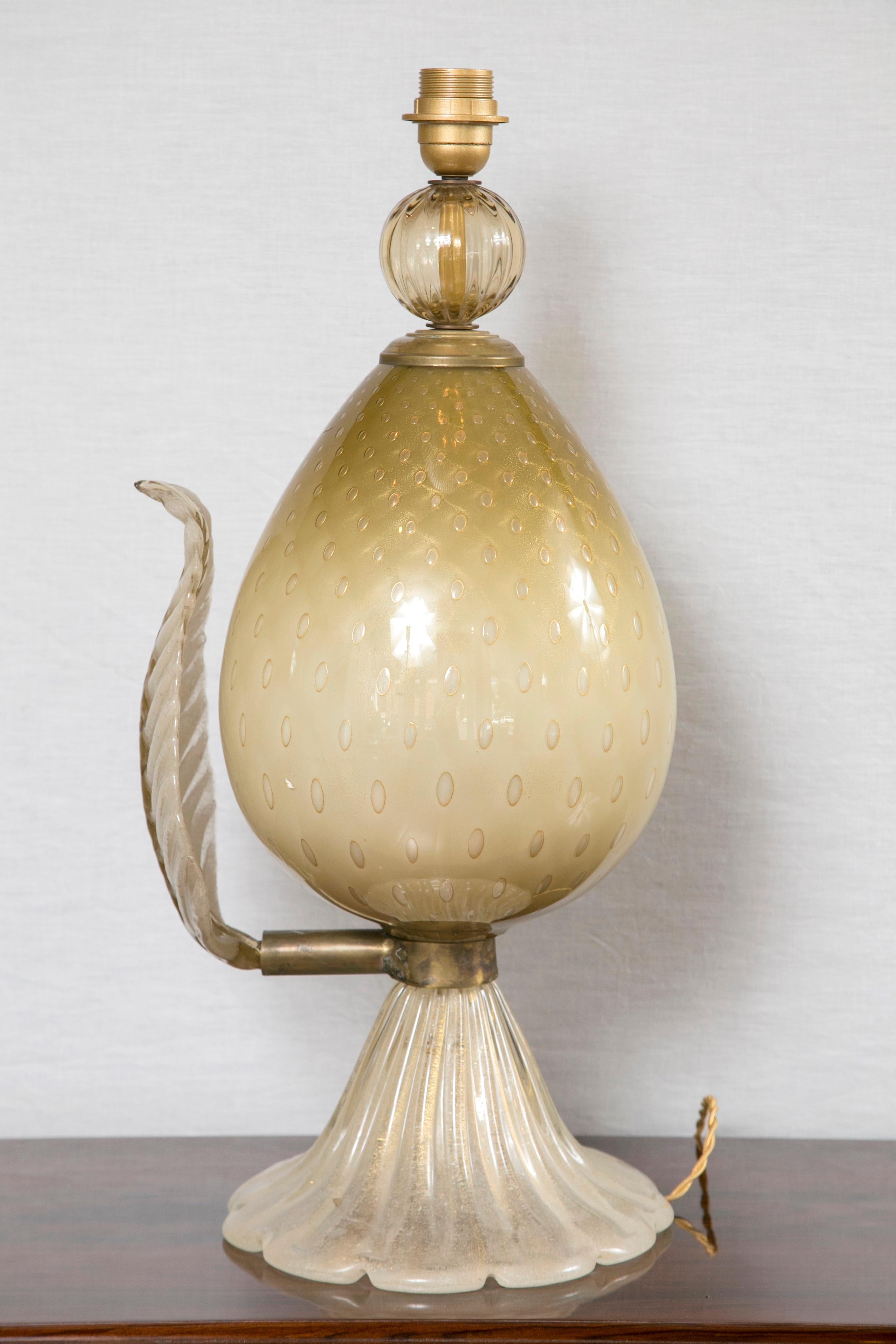 Single Large Vintage Murano Deco Style Lamp by Seguso In Good Condition For Sale In Westport, CT