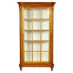 Single-Leaf Beech Display Cabinet From the Mid. 20th Century