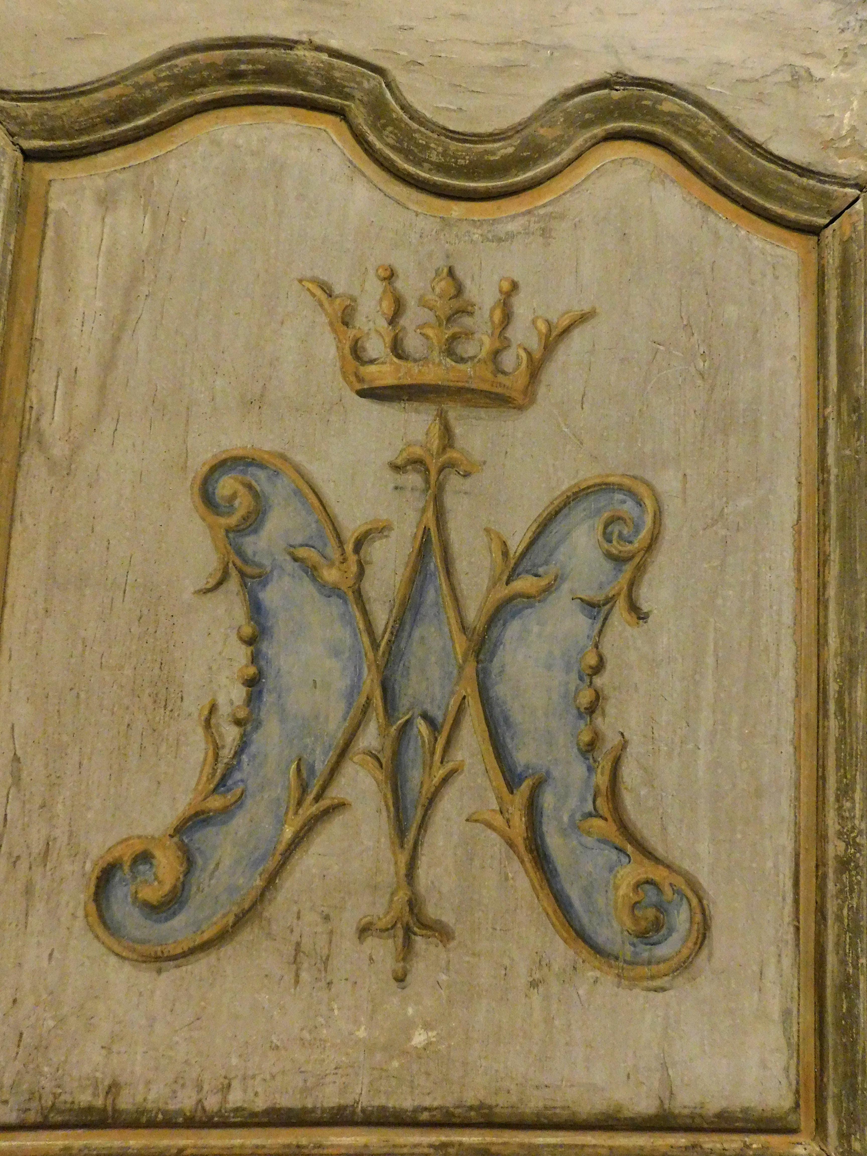 Puerta de una hoja de madera maciza lacada y pintada, Italia en Bueno estado para la venta en Cuneo, Italy (CN)