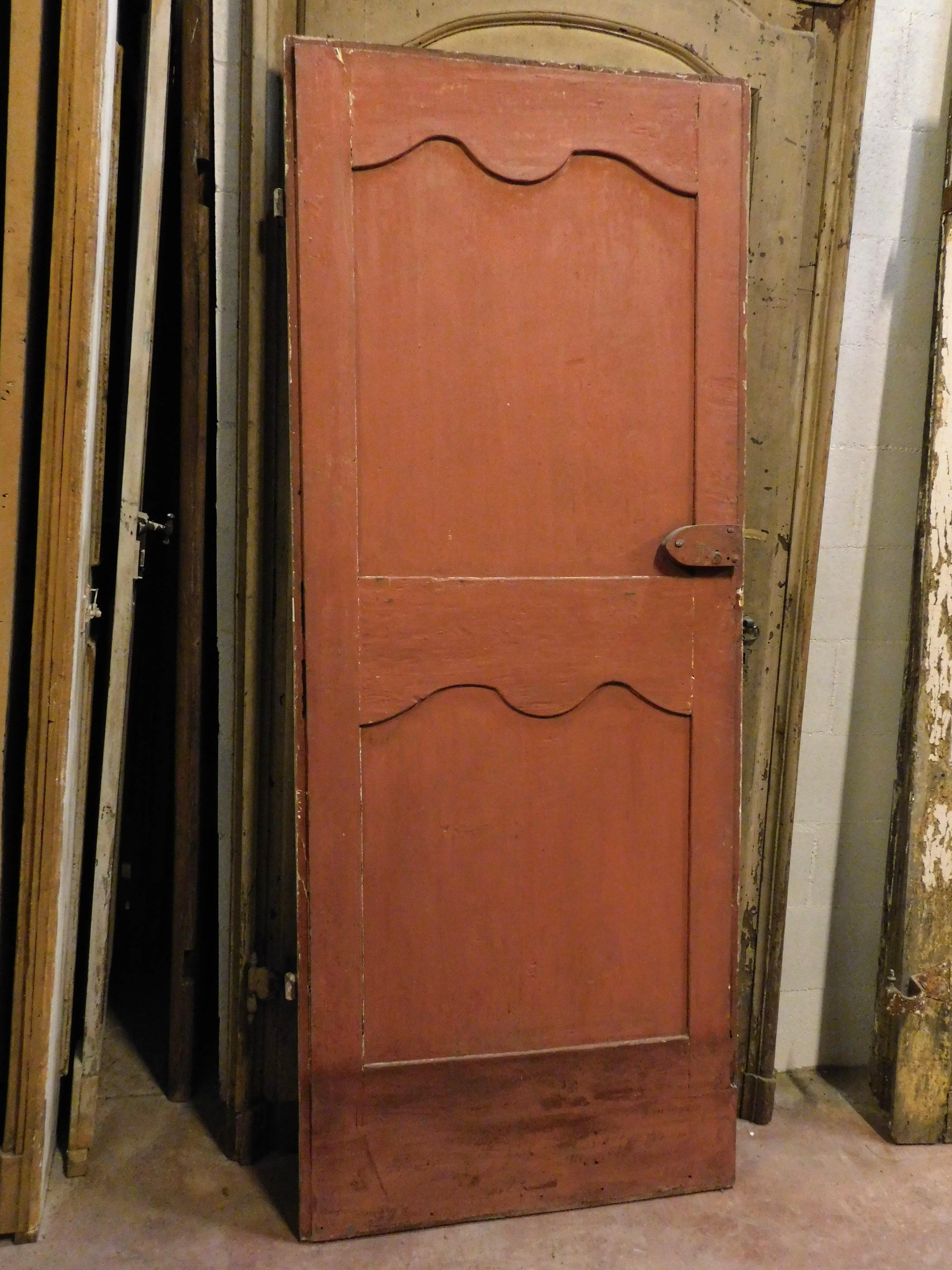 Puerta de una hoja de madera maciza lacada y pintada, Italia en venta 2