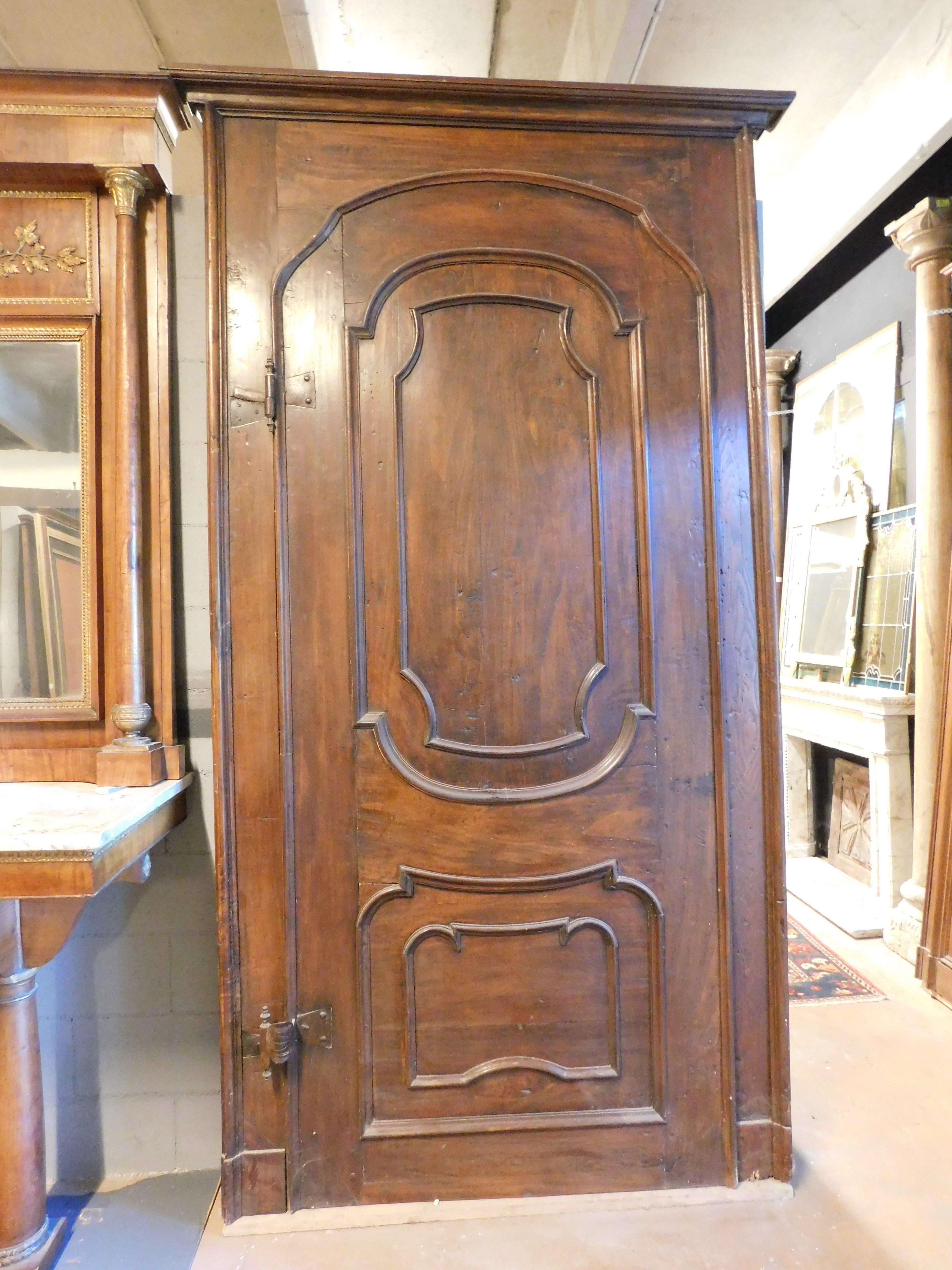 Italian Single-leaf poplar door with arched panel and carved panel, Italy For Sale